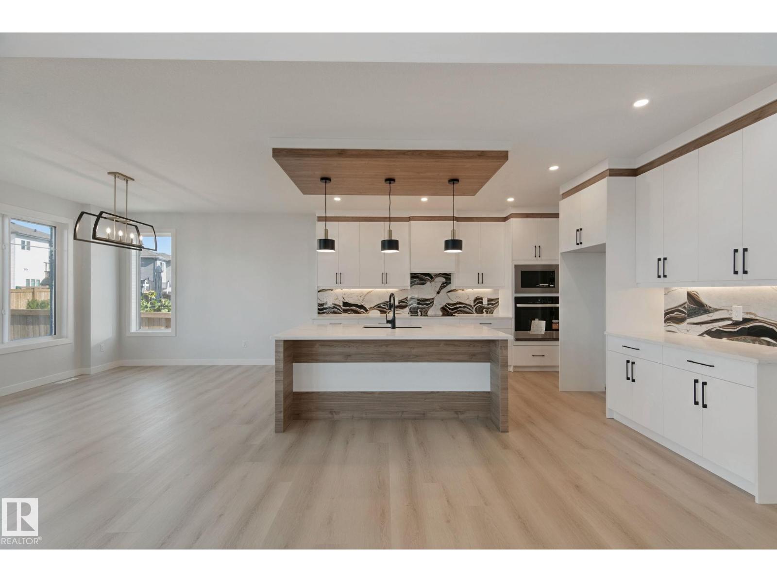 357 MEADOWVIEW DR