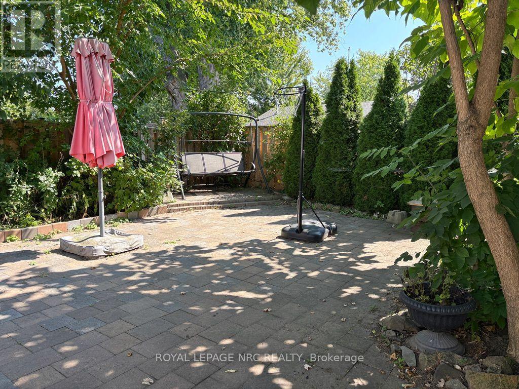 11 Rebecca Street, St. Catharines, Ontario  L2S 2G7 - Photo 3 - X13838804