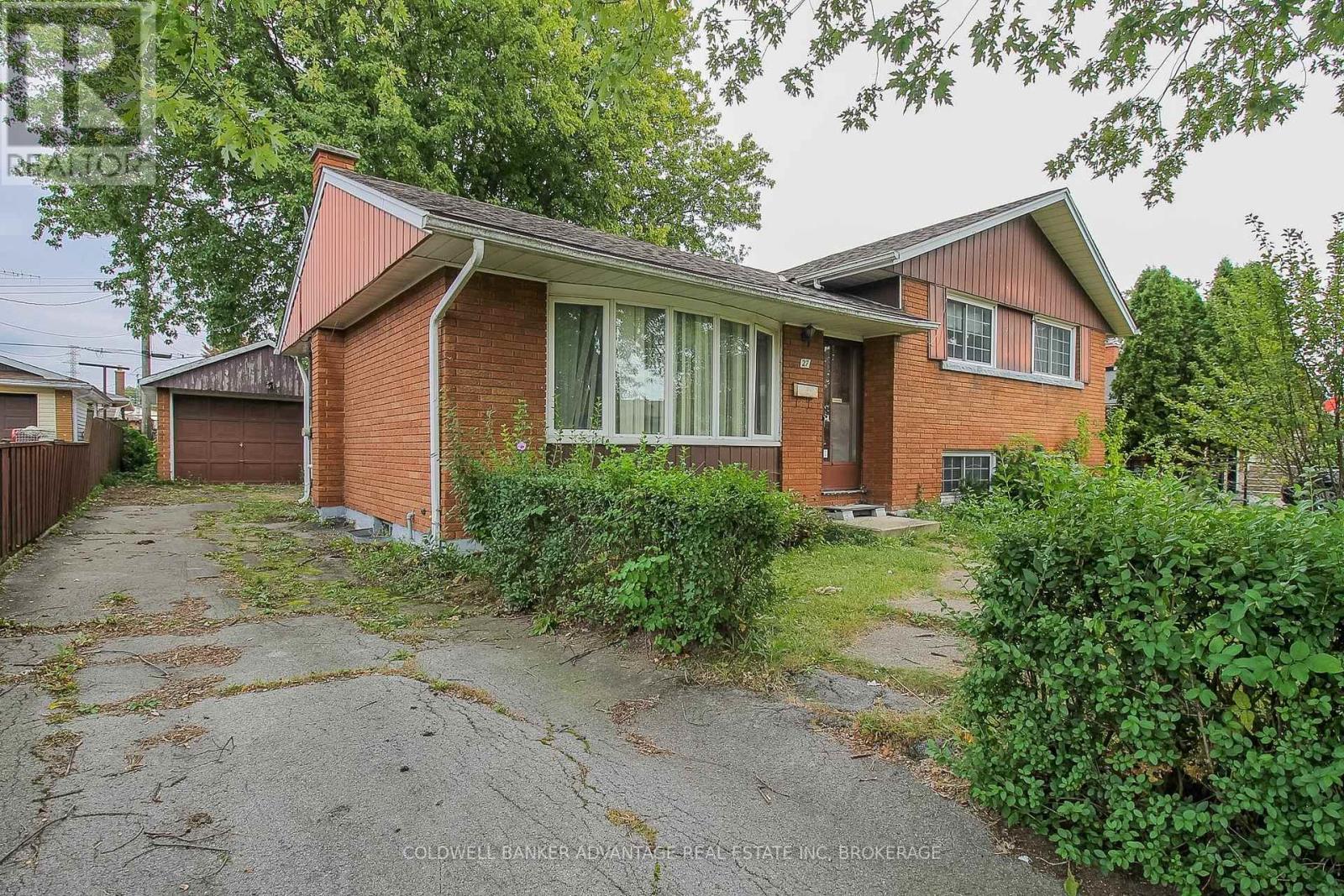 27 Hughes Avenue, Welland, Ontario  L3B 1M4 - Photo 2 - X13838838