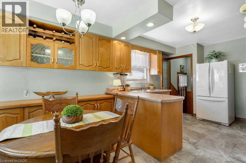 222 Thunderbird Drive, Cambridge, Ontario  N1R 6H5 - Photo 9 - 40867030
