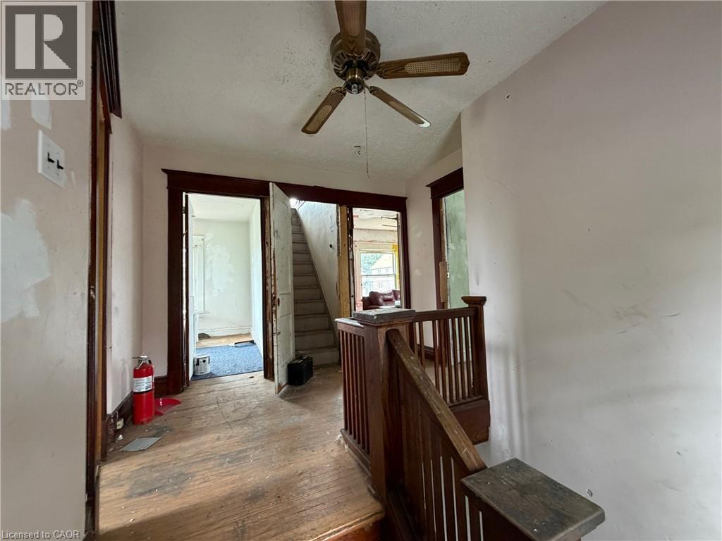 4445 John Street, Niagara Falls, Ontario  L2E 1A4 - Photo 13 - 40867171