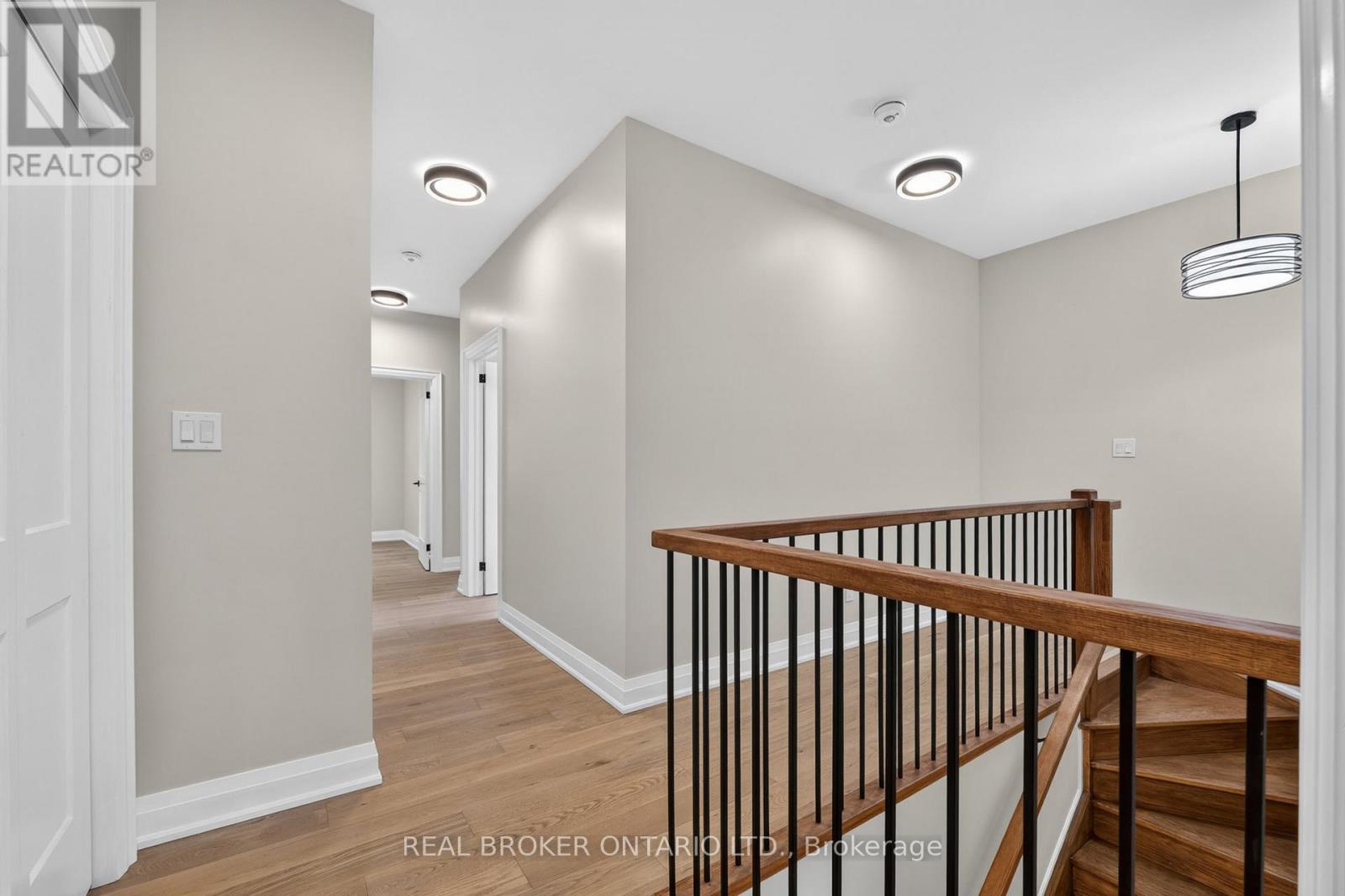 5 Marina Avenue, Toronto, Ontario  M8W 1J8 - Photo 24 - W13422802