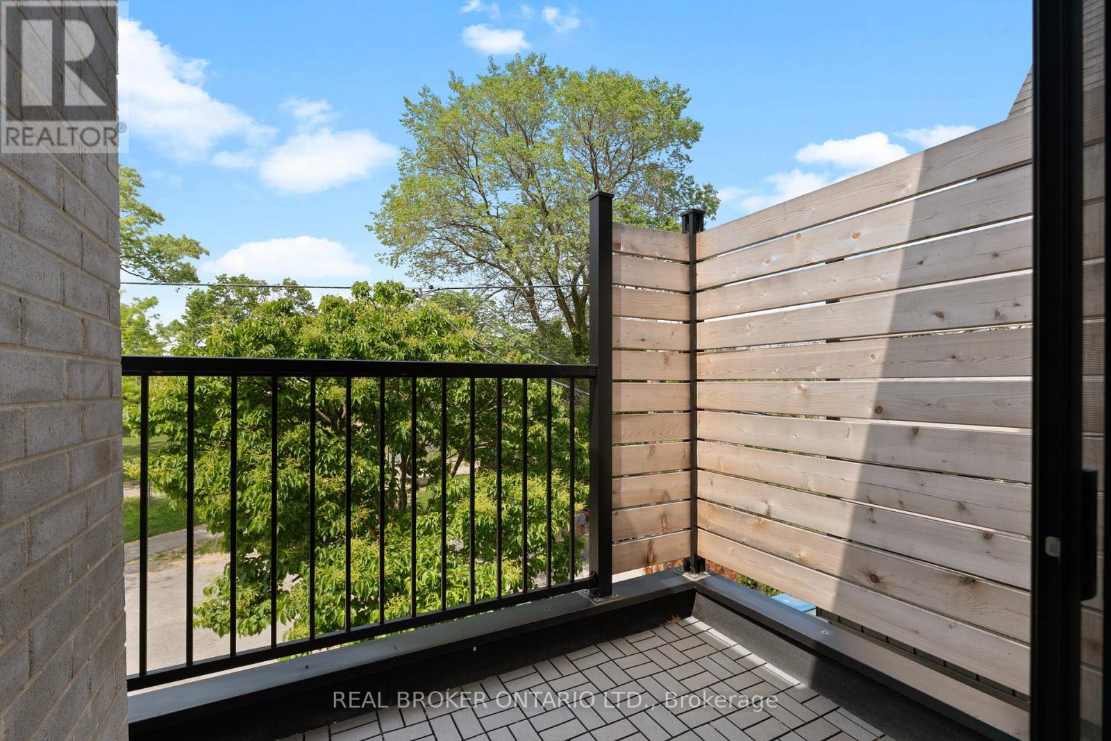 5 Marina Avenue, Toronto, Ontario  M8W 1J8 - Photo 31 - W13422802