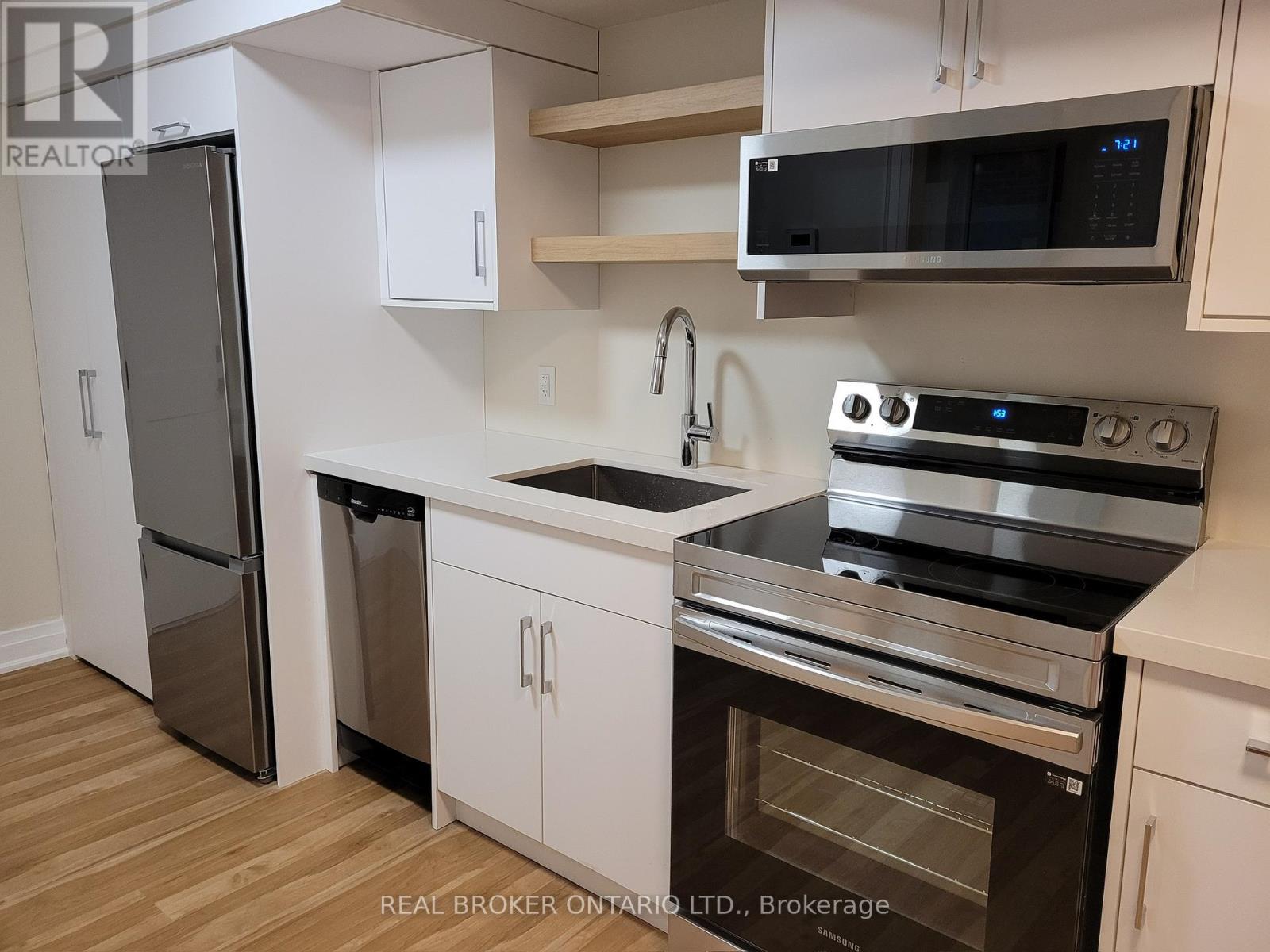 5 Marina Avenue, Toronto, Ontario  M8W 1J8 - Photo 41 - W13422802