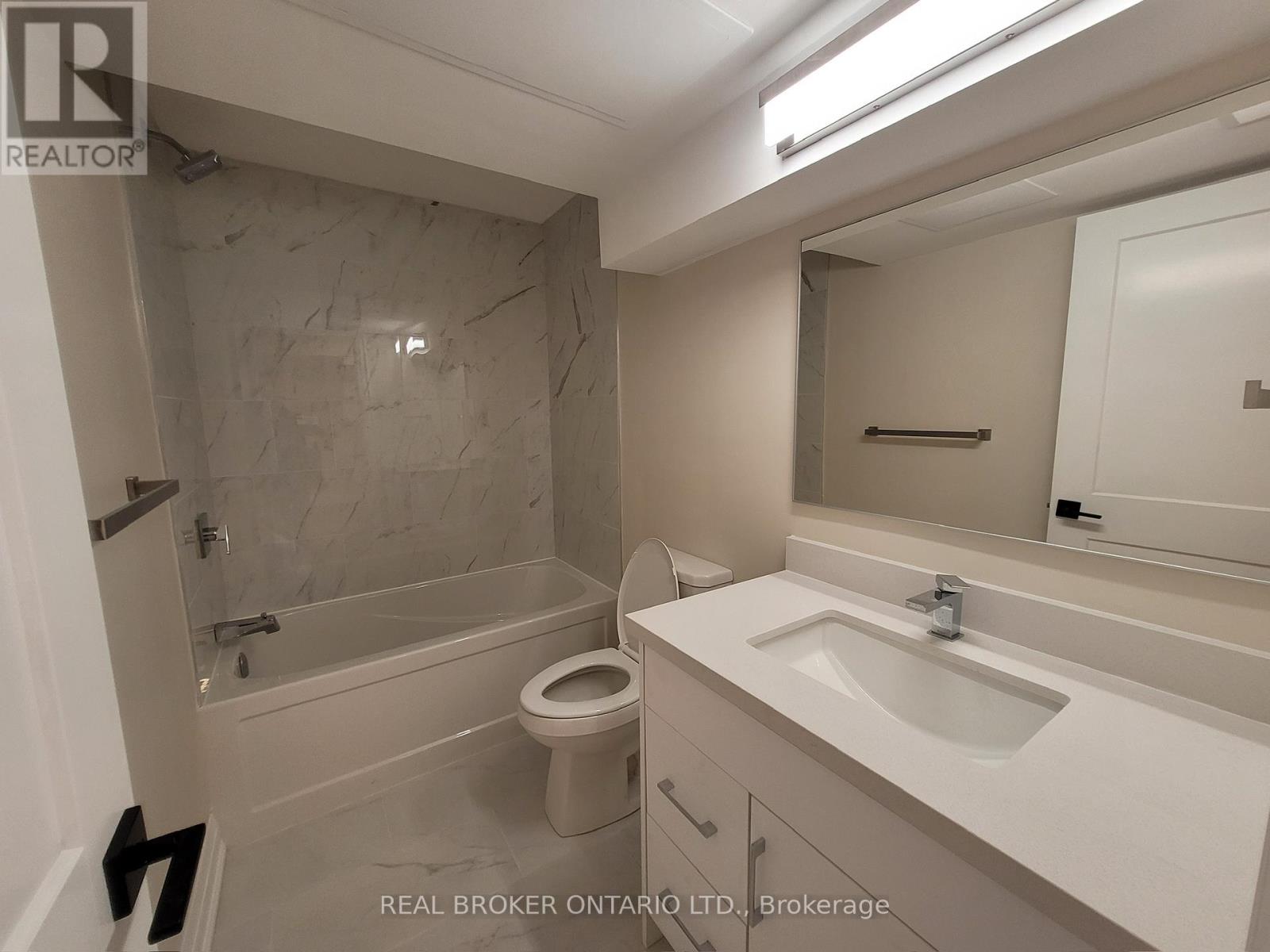 5 Marina Avenue, Toronto, Ontario  M8W 1J8 - Photo 42 - W13422802
