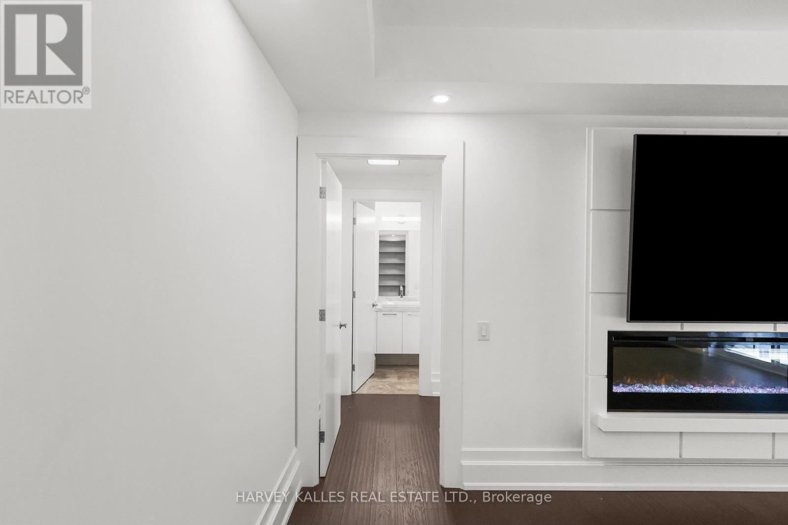 401 - 3 Southvale Drive, Toronto, Ontario  M4G 1G1 - Photo 26 - C13838734
