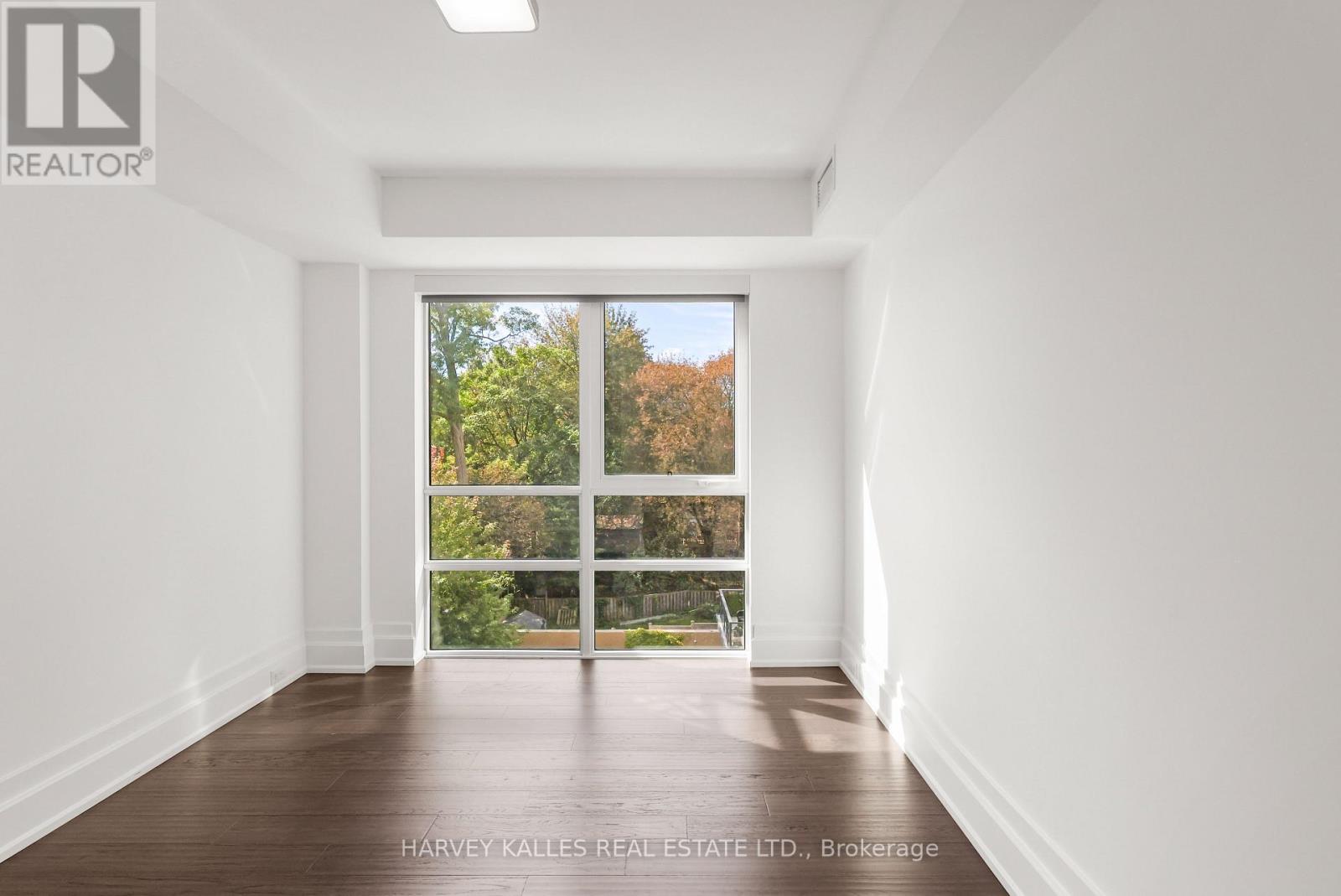 401 - 3 Southvale Drive, Toronto, Ontario  M4G 1G1 - Photo 30 - C13838734