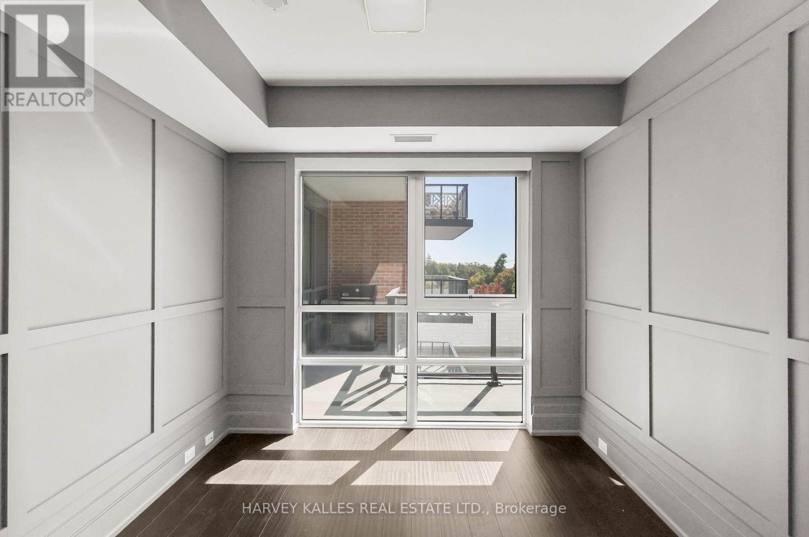 401 - 3 Southvale Drive, Toronto, Ontario  M4G 1G1 - Photo 4 - C13838734