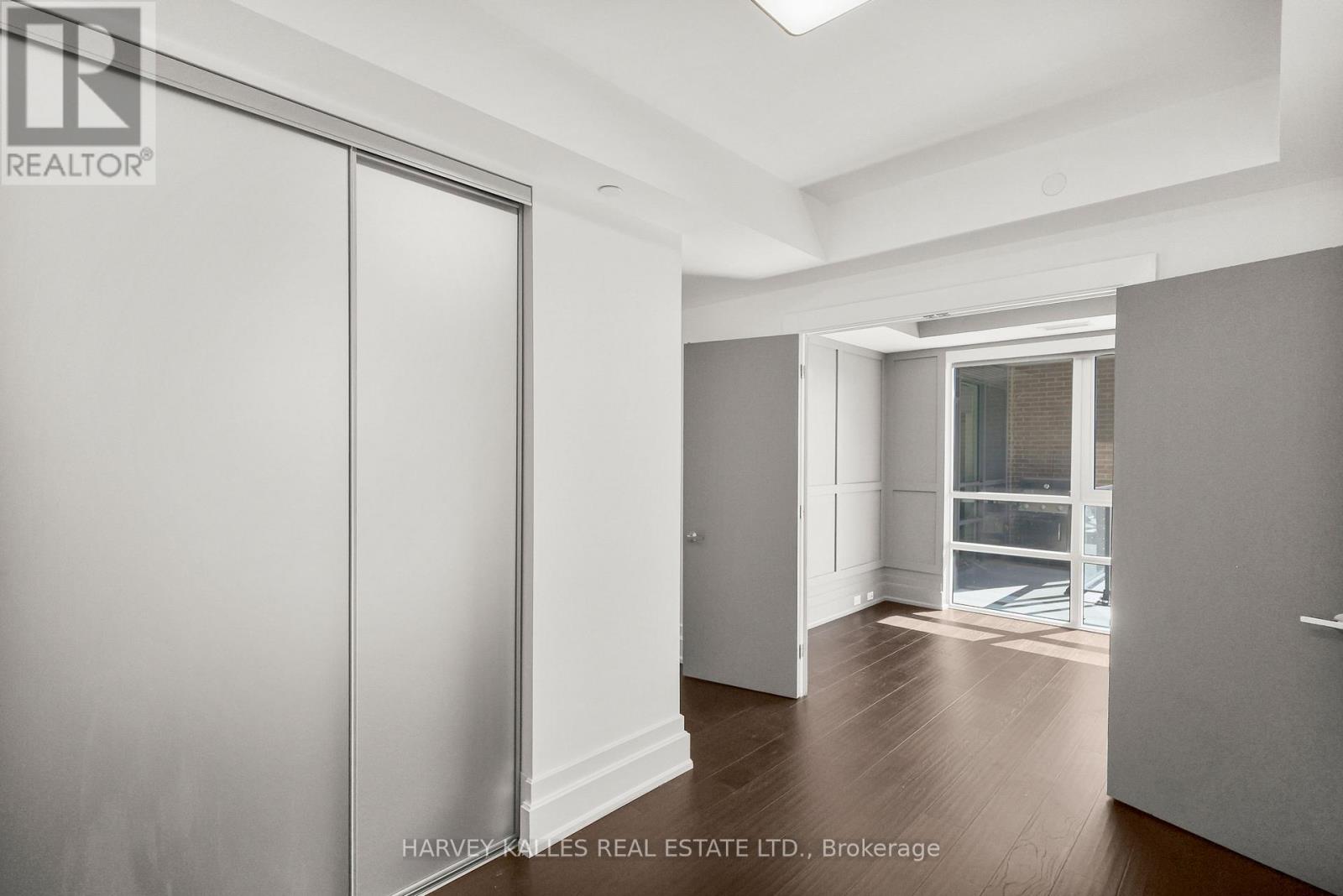 401 - 3 Southvale Drive, Toronto, Ontario  M4G 1G1 - Photo 5 - C13838734