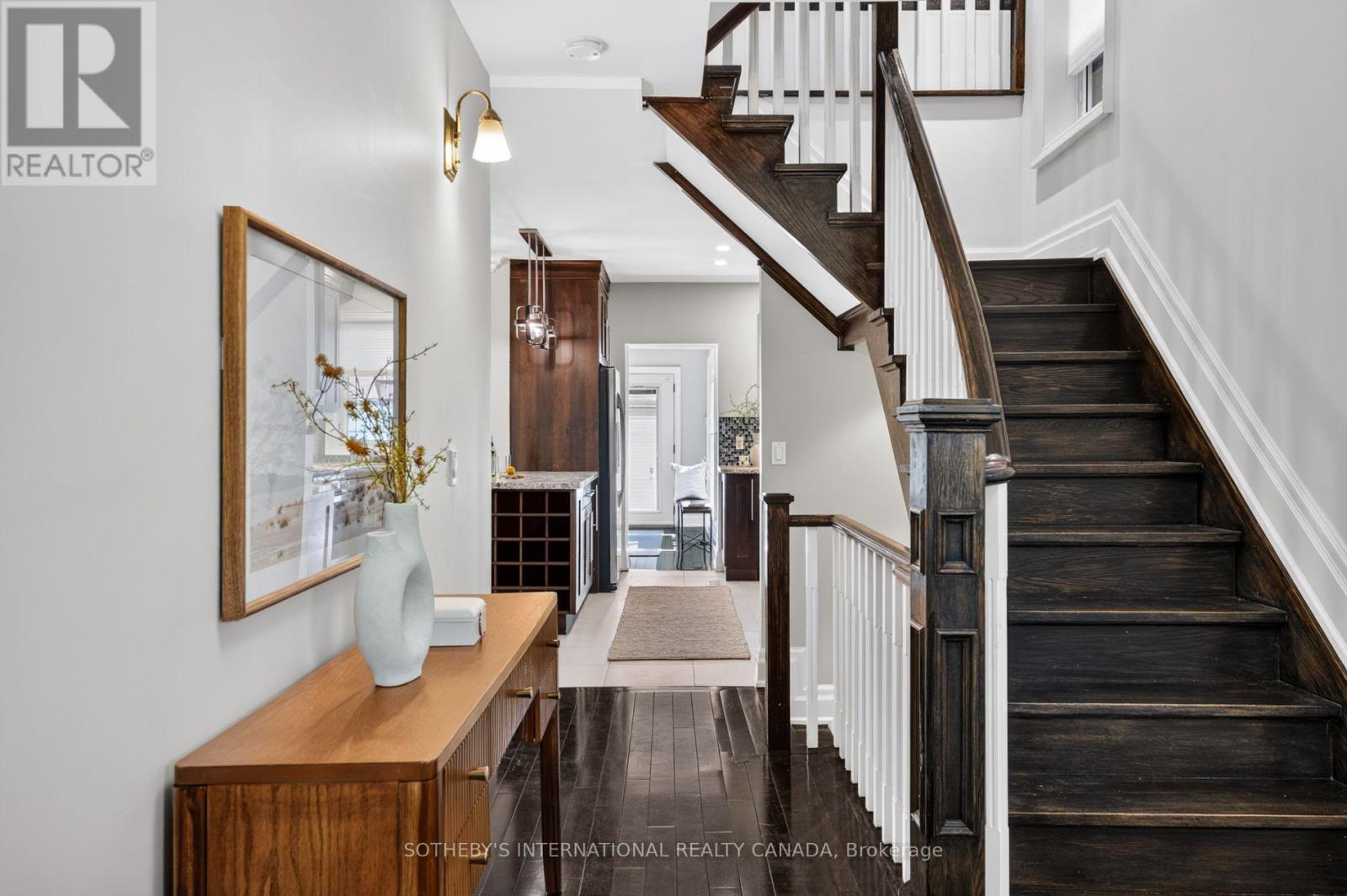 33 Beatrice Street, Toronto, Ontario M6J 2T2 - Photo 4 - C13838770