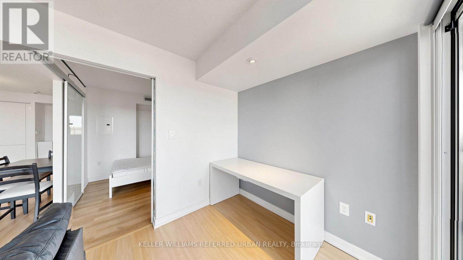 2306 - 25 Capreol Court, Toronto, Ontario  M5V 3Z7 - Photo 11 - C13838840