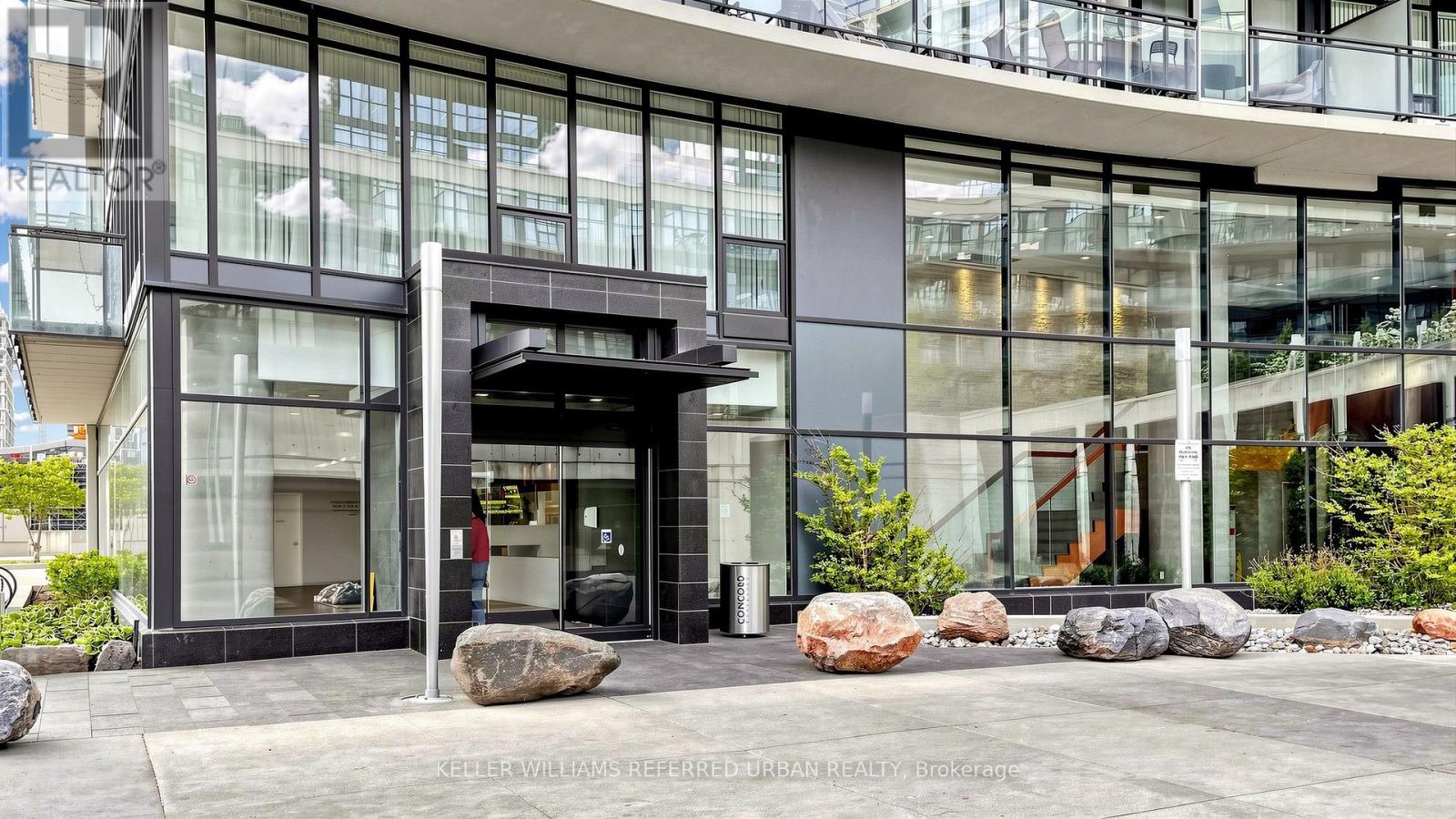 2306 - 25 Capreol Court, Toronto, Ontario  M5V 3Z7 - Photo 4 - C13838840