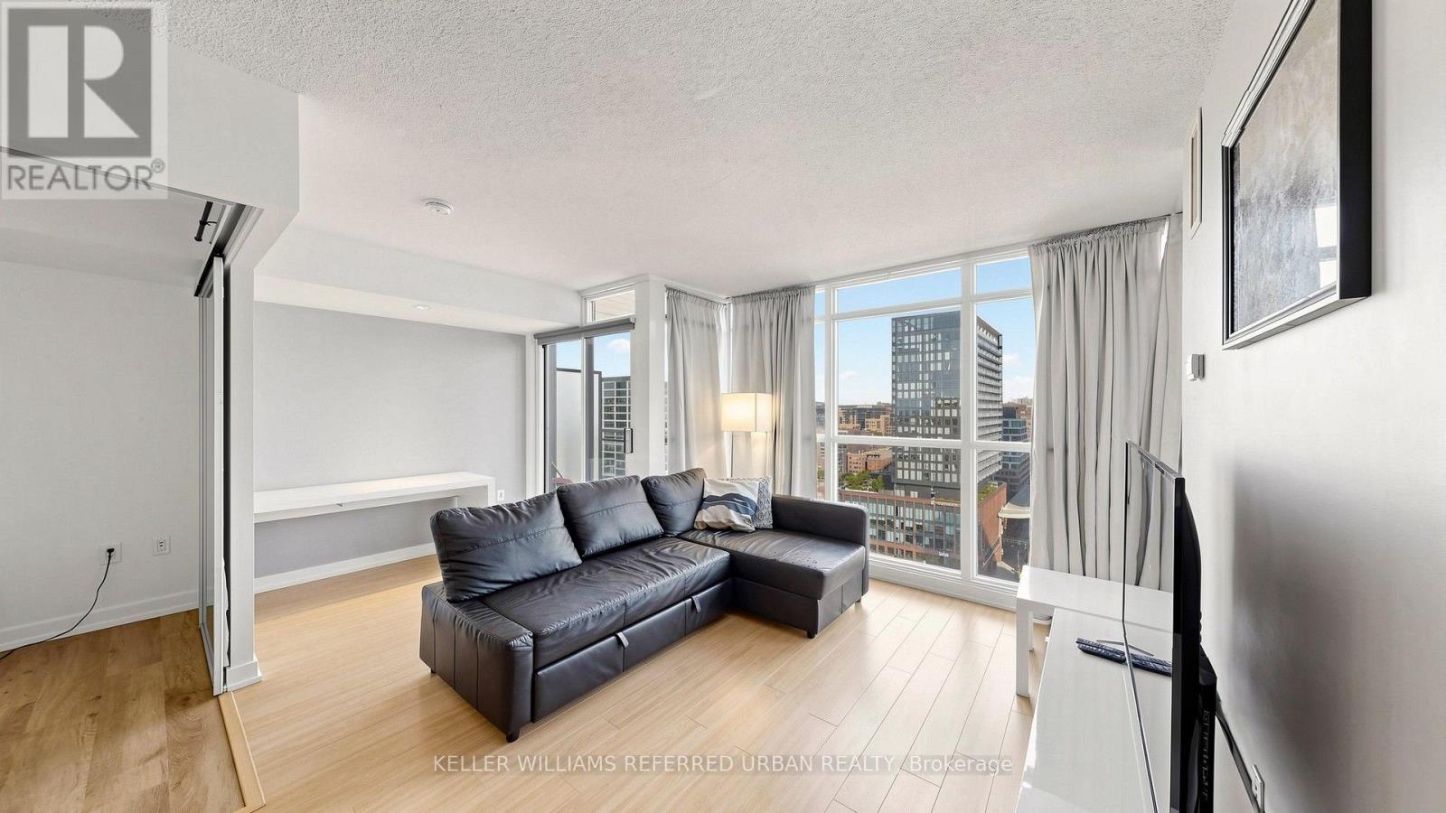 2306 - 25 Capreol Court, Toronto, Ontario  M5V 3Z7 - Photo 7 - C13838840