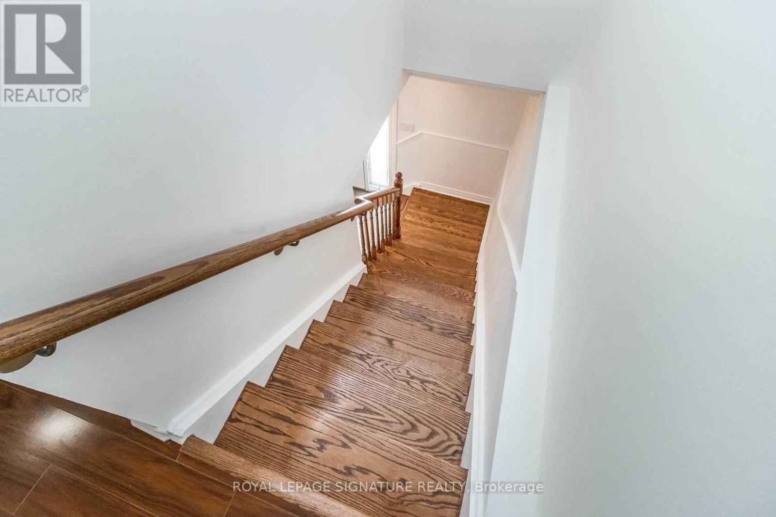Upper - 19 Starlake Drive, Toronto, Ontario  M1G 3C3 - Photo 12 - E13838780