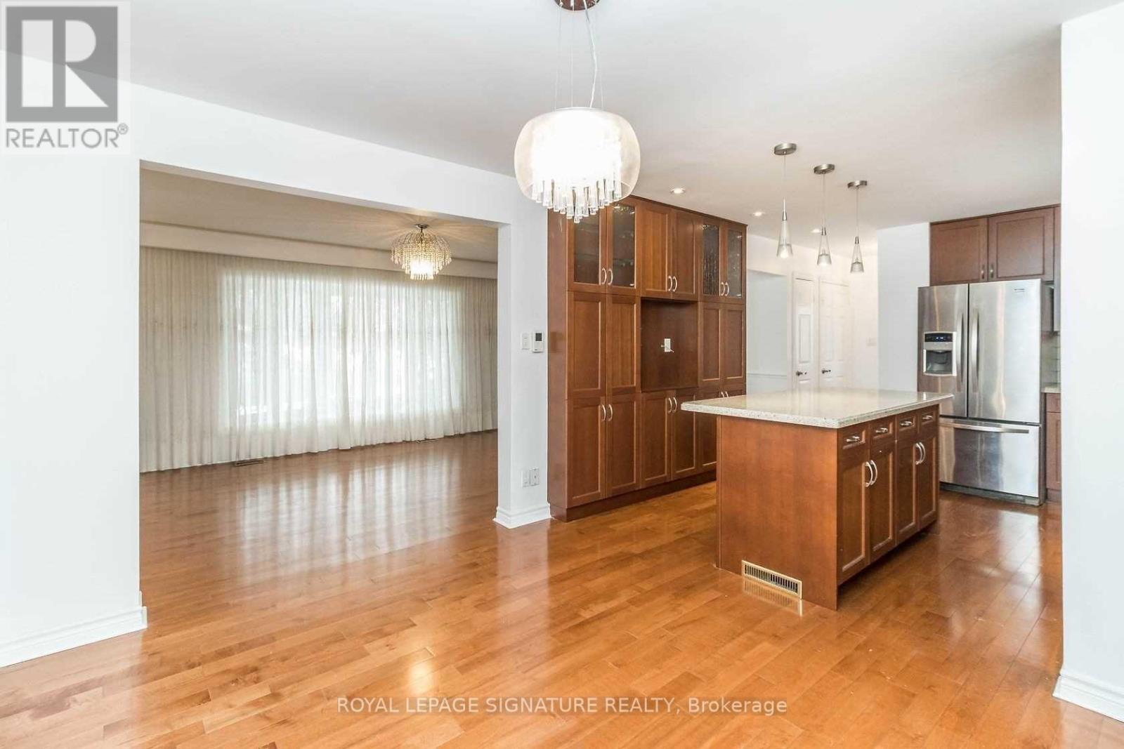 Upper - 19 Starlake Drive, Toronto, Ontario  M1G 3C3 - Photo 6 - E13838780