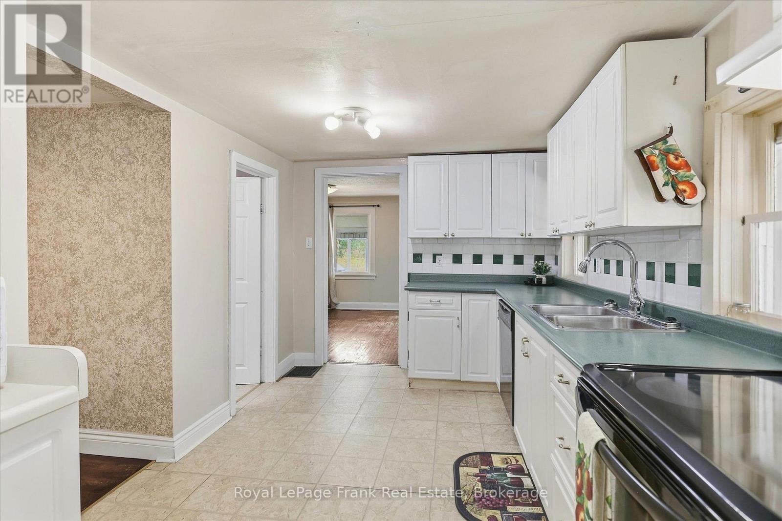 73 Lindsay Street N, Kawartha Lakes, Ontario  K9V 1T7 - Photo 13 - X13838790