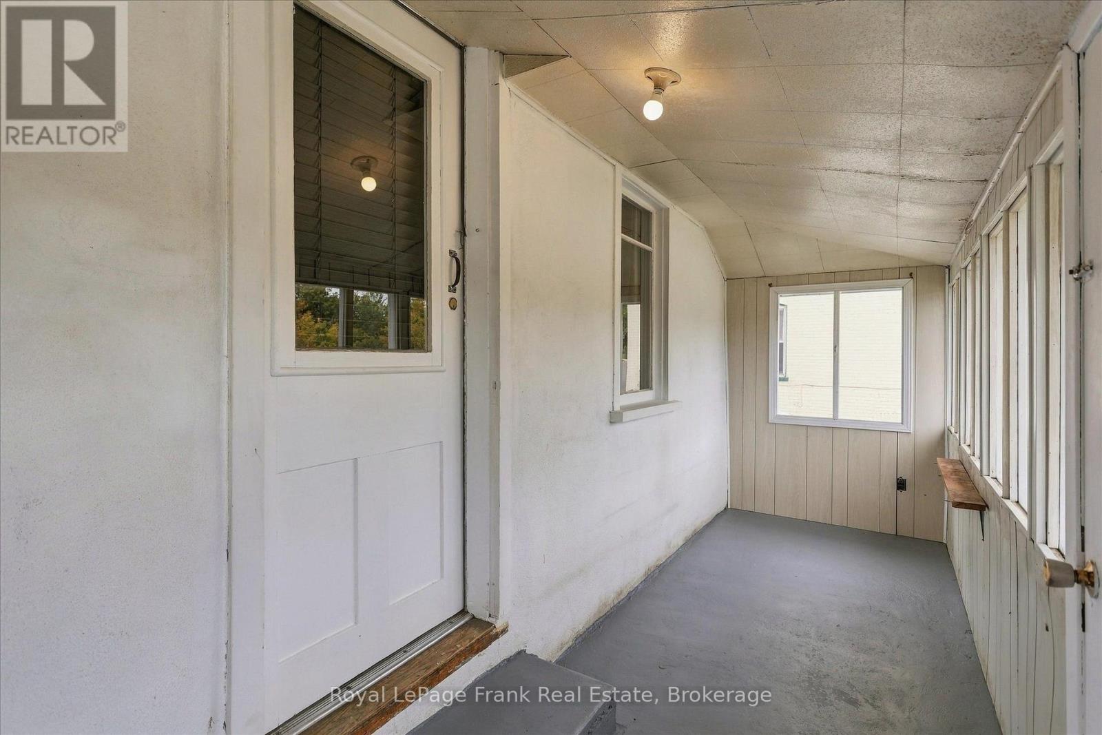 73 Lindsay Street N, Kawartha Lakes, Ontario  K9V 1T7 - Photo 4 - X13838790