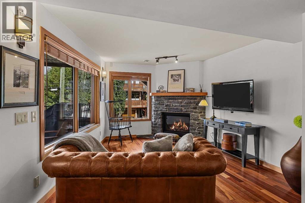 2, 722 3rd Street