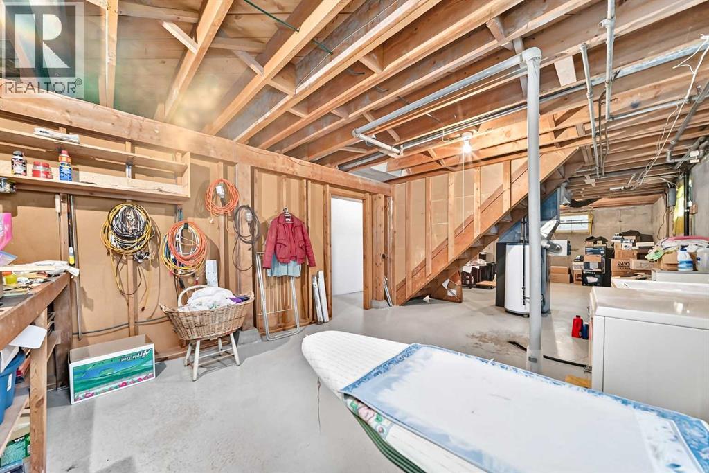 14 Carnarvon Way NW