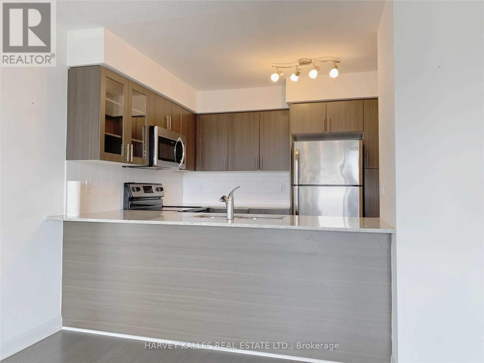 216 - 75 Norman Bethune Avenue, Richmond Hill (Beaver Creek Business Park), Ontario  L4B 0B6 - Photo 2 - N13838738