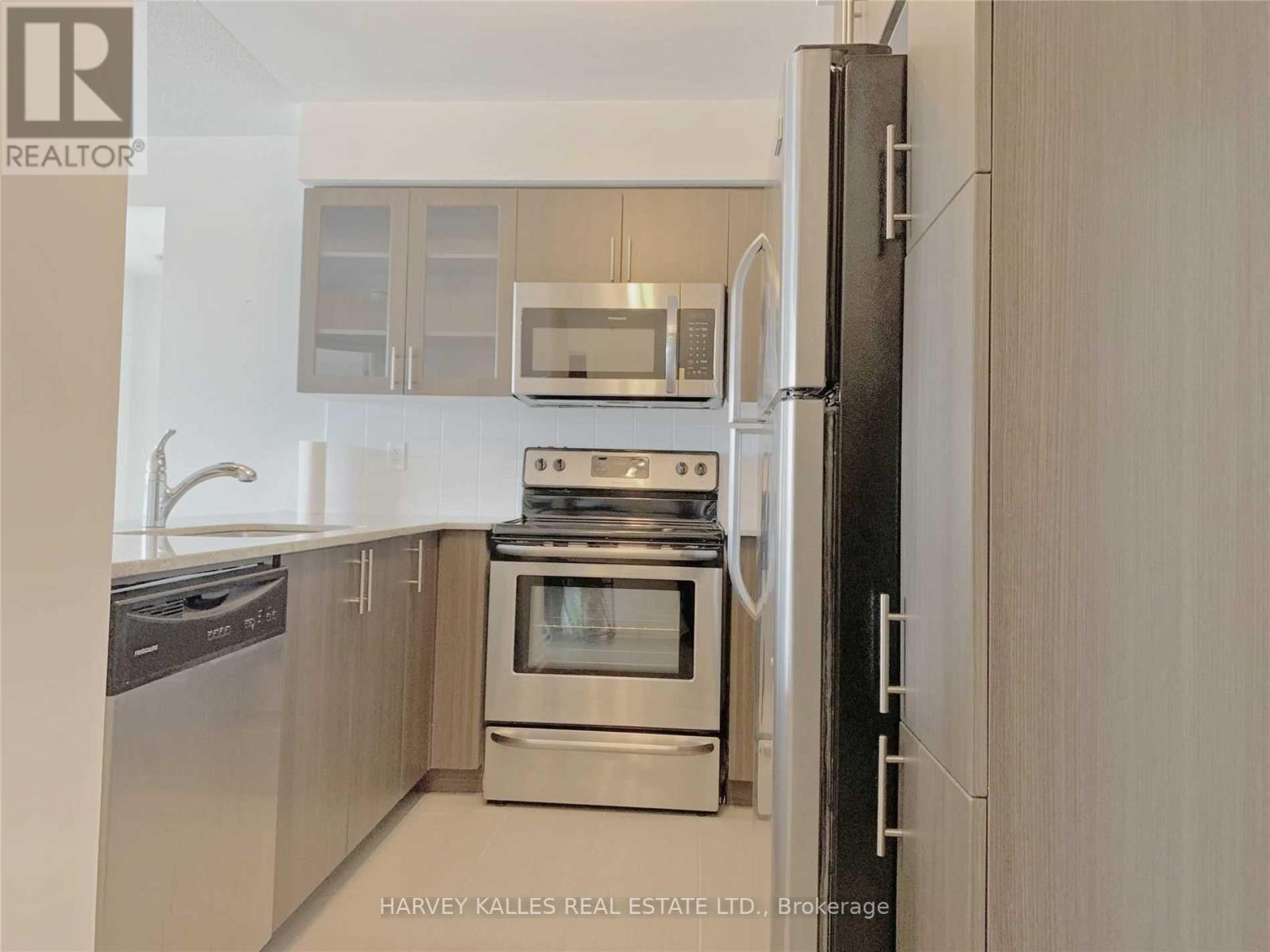 216 - 75 Norman Bethune Avenue, Richmond Hill (Beaver Creek Business Park), Ontario  L4B 0B6 - Photo 4 - N13838738