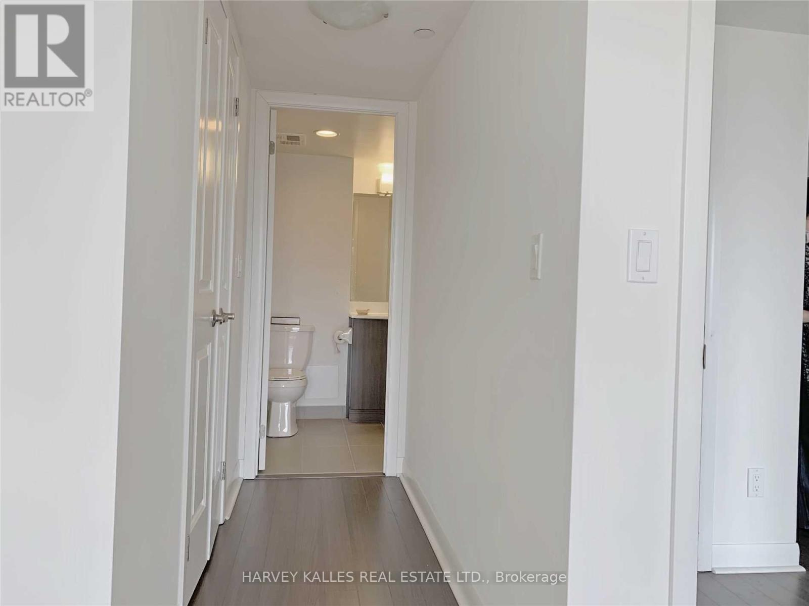 216 - 75 Norman Bethune Avenue, Richmond Hill (Beaver Creek Business Park), Ontario  L4B 0B6 - Photo 8 - N13838738