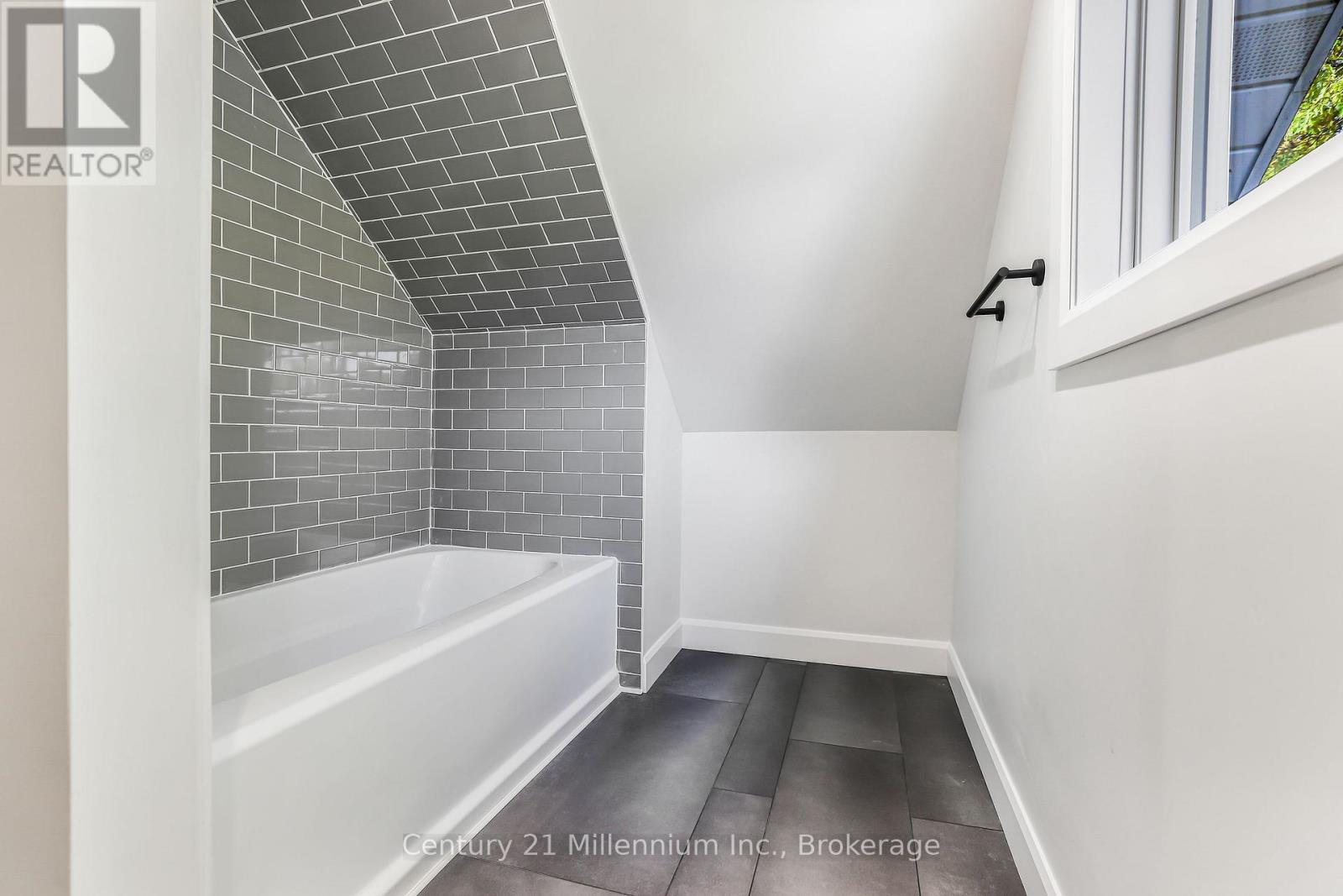 631 Louis Street, Saugeen Shores, Ontario  N0H 2C4 - Photo 40 - X13838388
