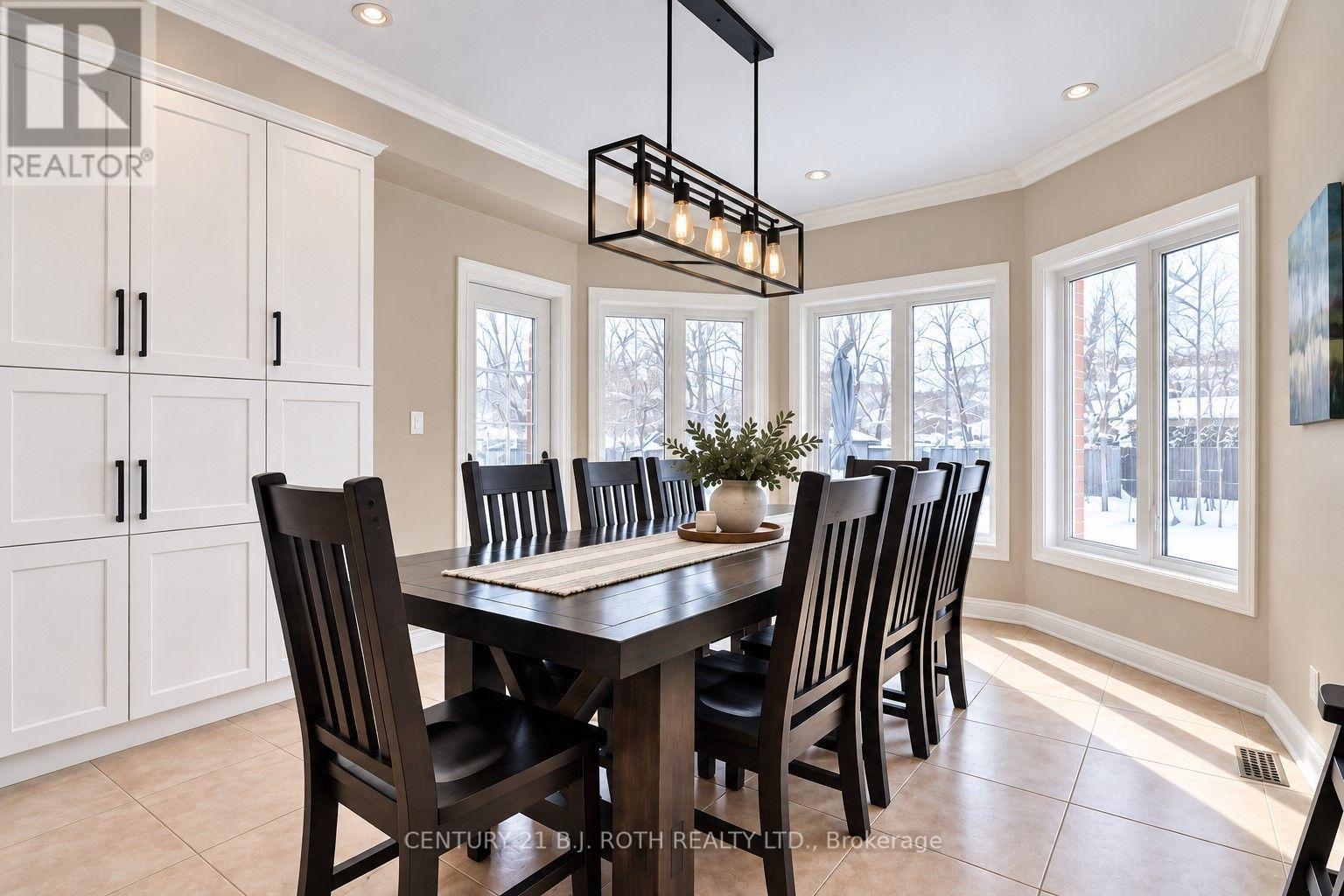 38 Camelot Square, Barrie, Ontario L4M 0C3 - Photo 12 - S13779526