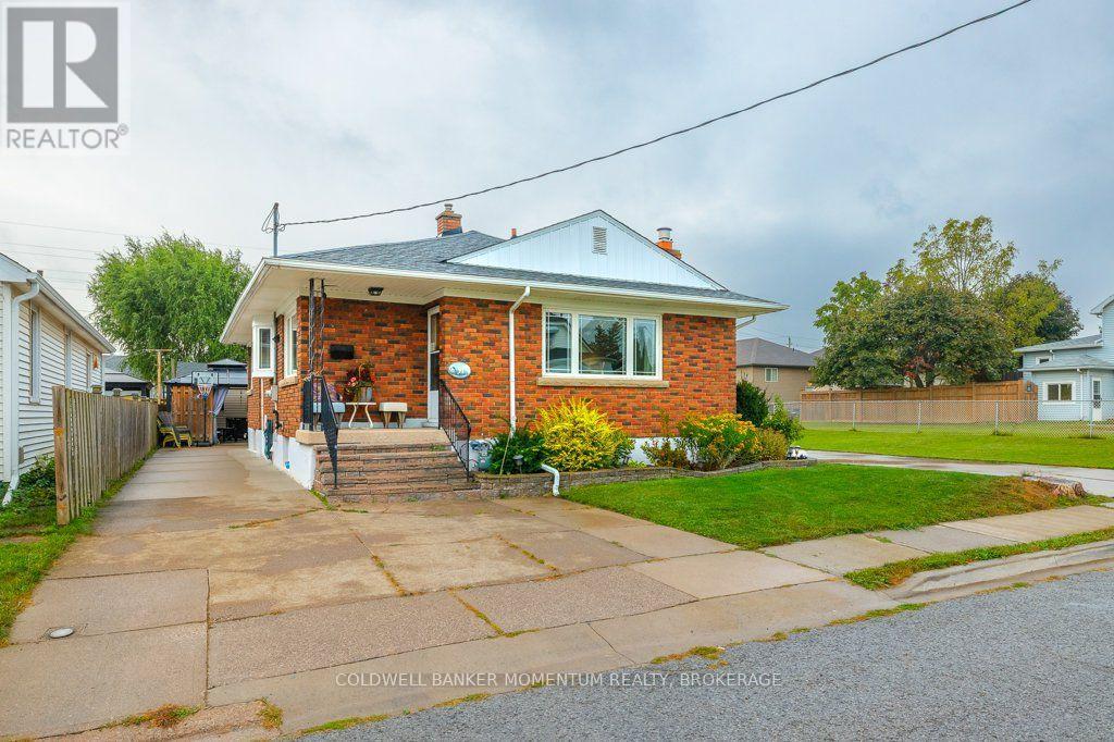 51 Martin Street N, Thorold, Ontario  L2V 3X3 - Photo 3 - X13761682