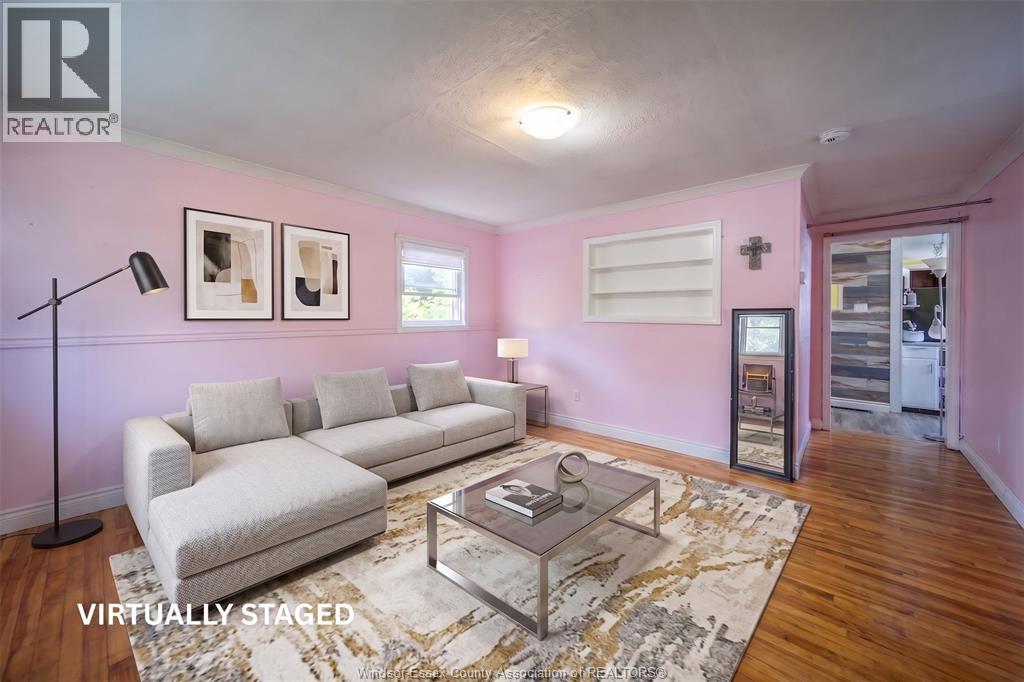 1497 Everts, Windsor, Ontario  N9B 3E2 - Photo 2 - 26023692