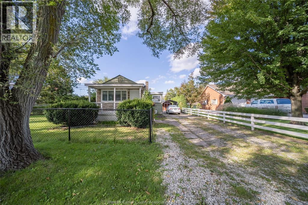 1497 EVERTS, Windsor, Ontario
