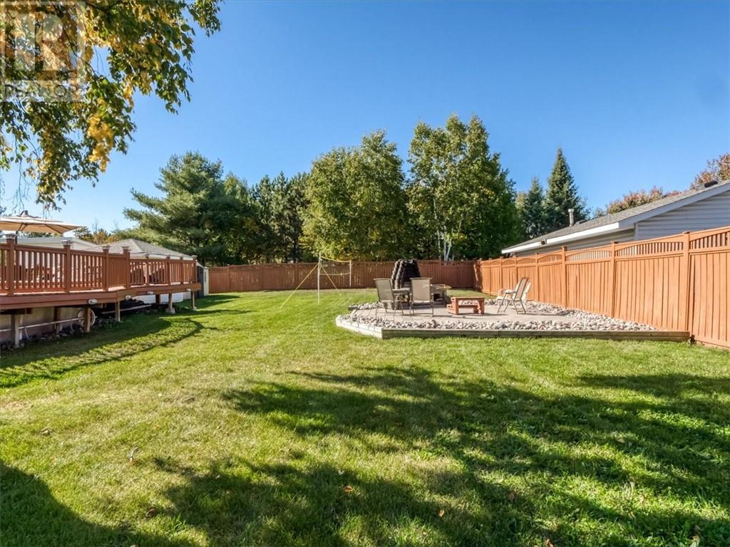 2281 Fleming Street, Val Caron, Ontario  P3N 1L7 - Photo 10 - 2130651