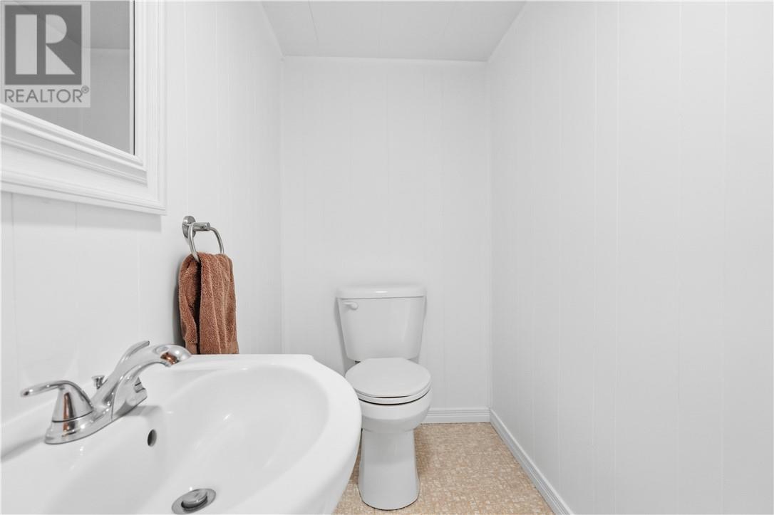 2 Belmont Court, Capreol, Ontario  P0M 1H0 - Photo 22 - 2130652