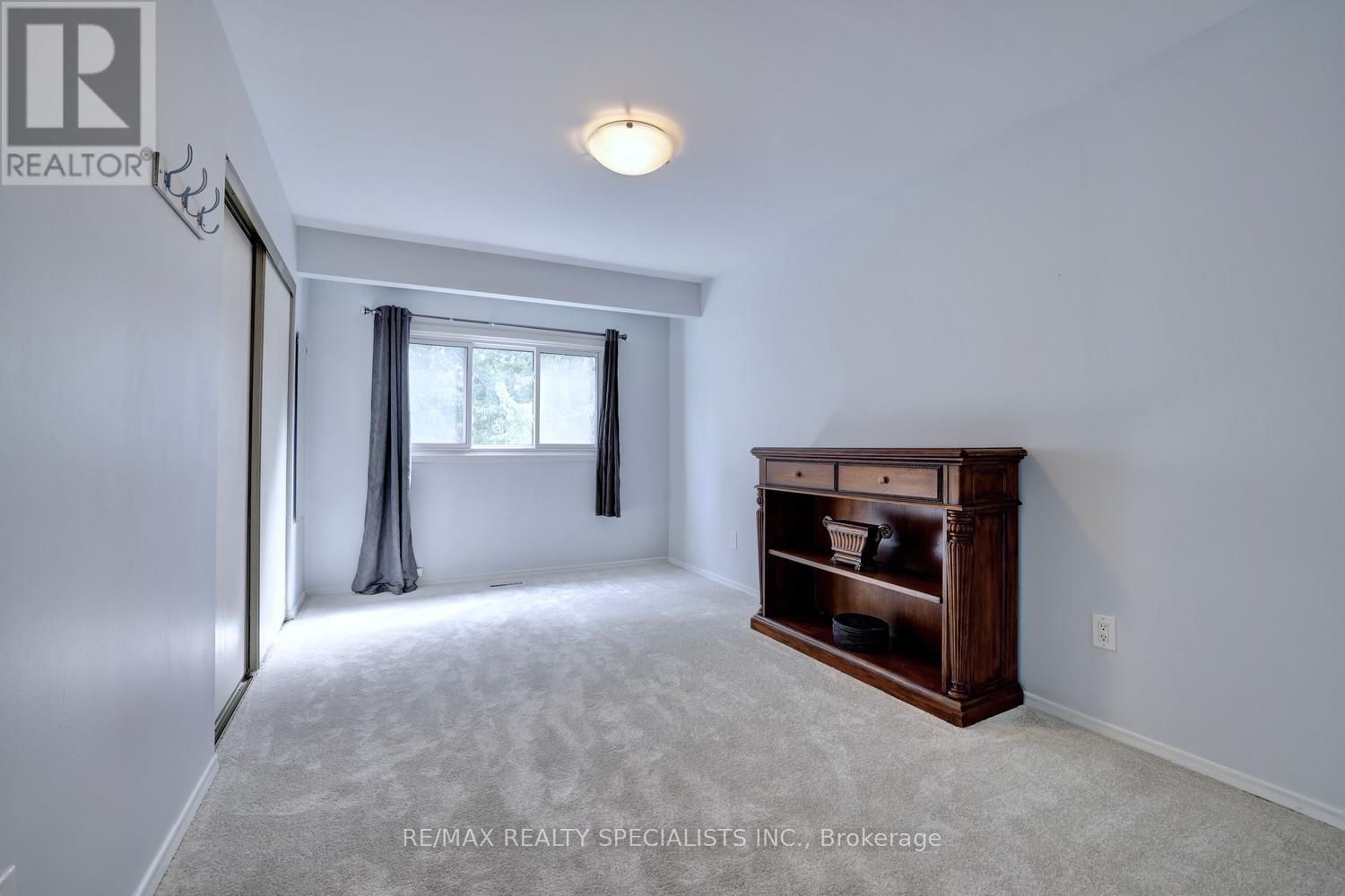 2442 Basswood Crescent, Mississauga, Ontario  L5L 1Y1 - Photo 25 - W13802430