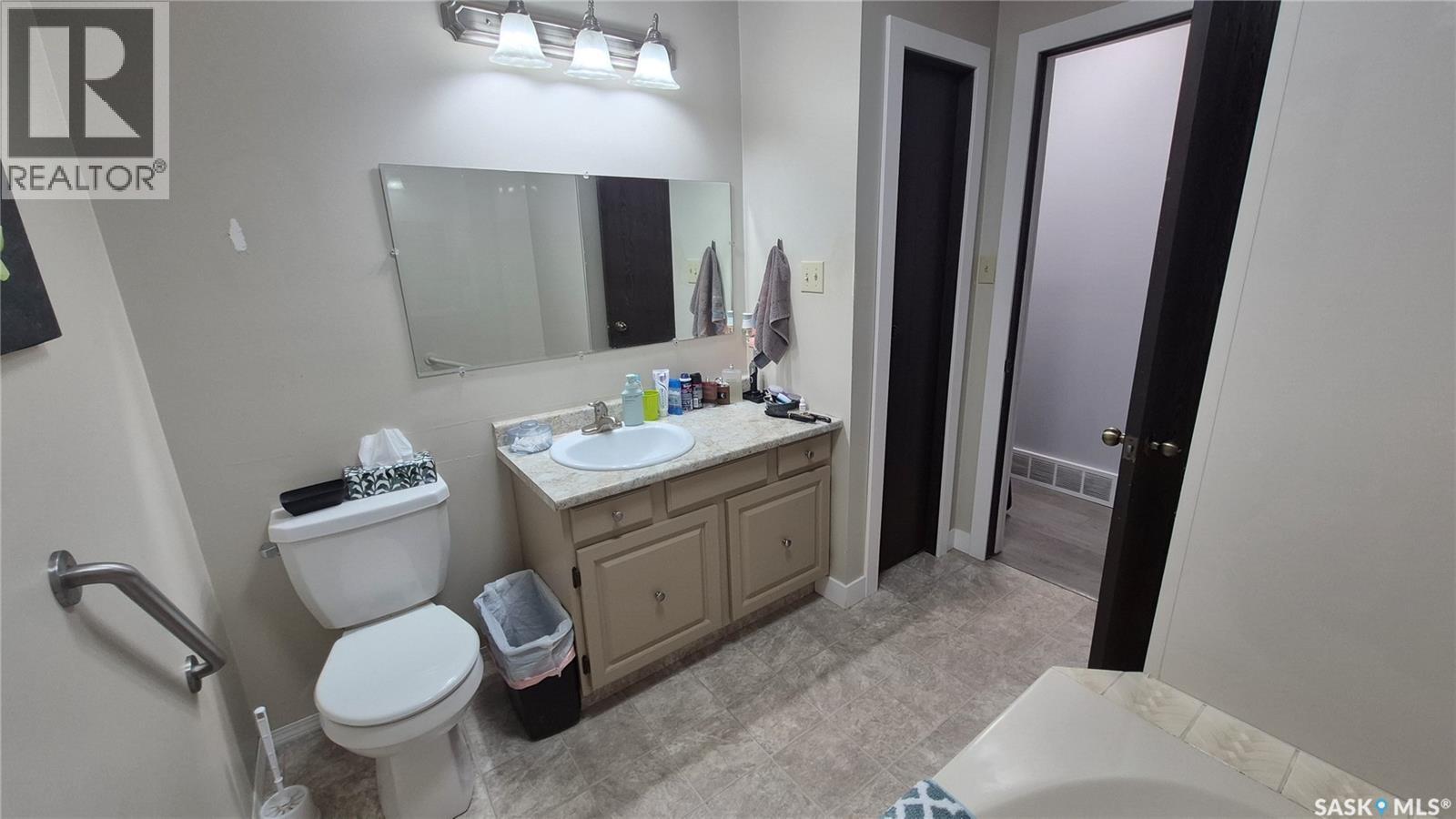 409 Herman Crescent, Davidson, Saskatchewan  S0G 1A0 - Photo 43 - SK049709