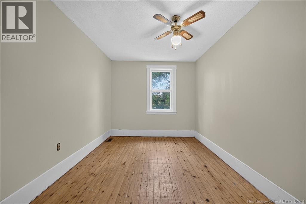 877 Barker Street, Fredericton, New Brunswick  E3A 3K4 - Photo 25 - NB148744