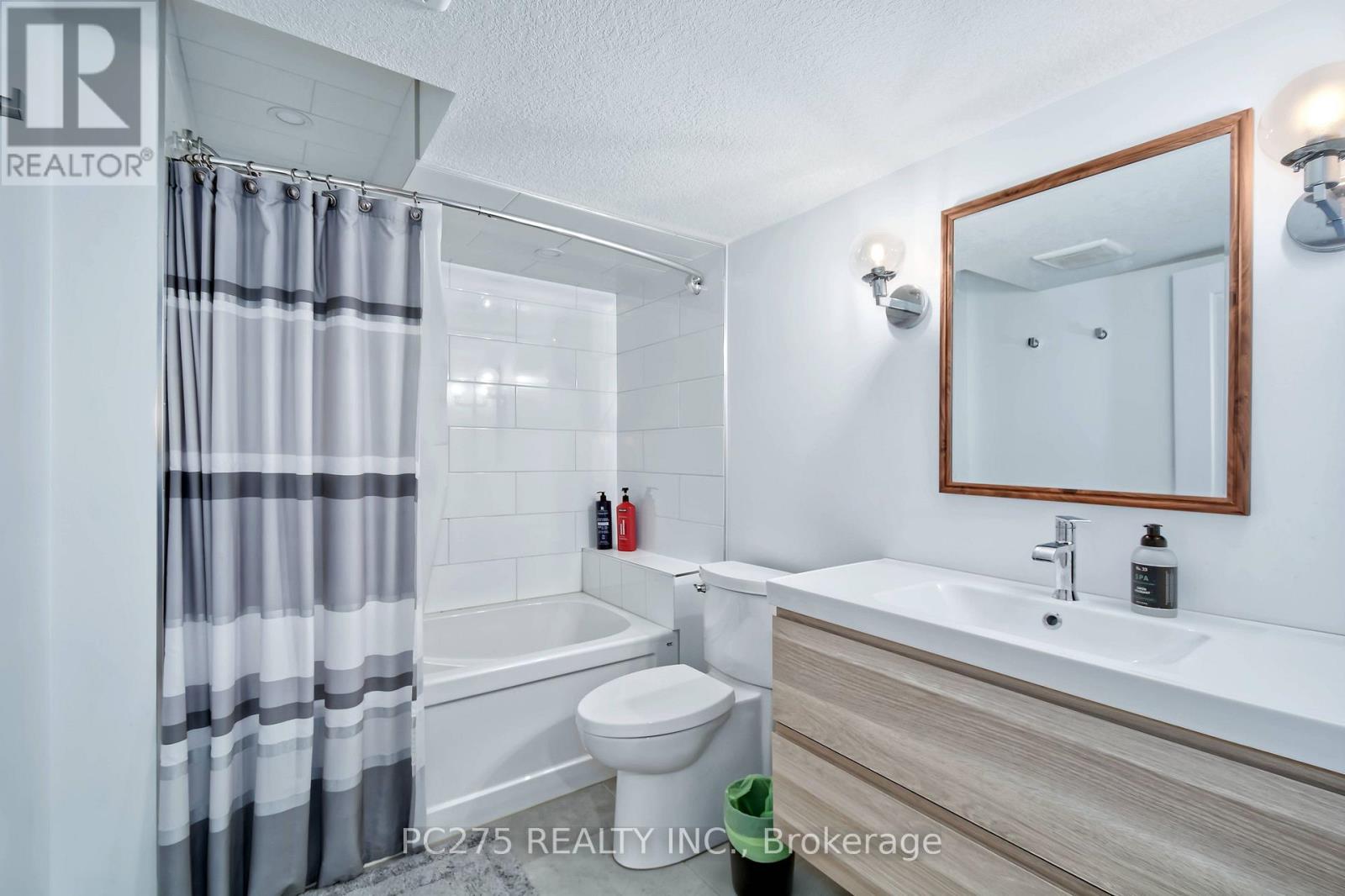 16 Peregrine Avenue, Middlesex Centre, Ontario  N0L 1R0 - Photo 32 - X13838980