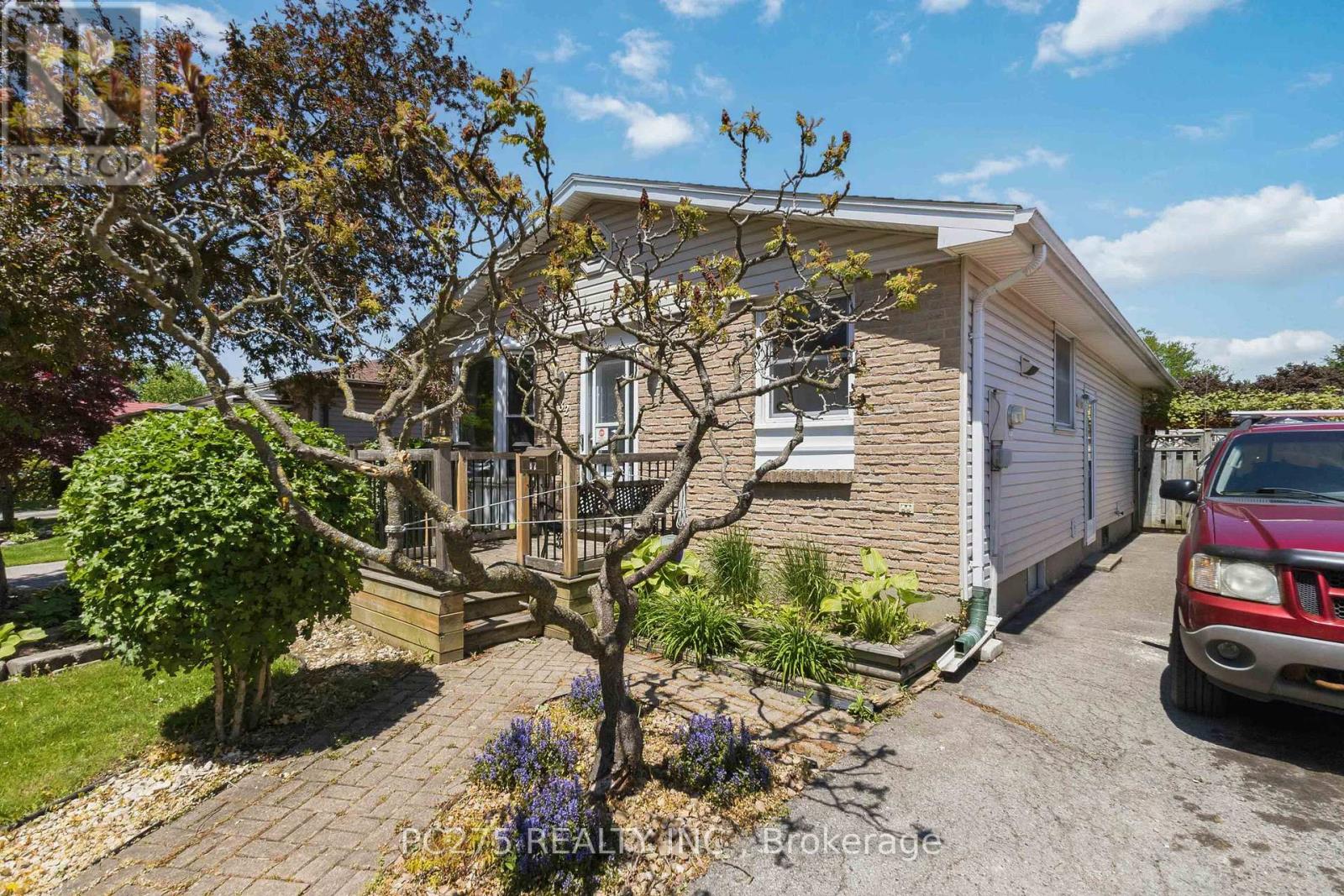 82 Muriel Crescent, London South, Ontario  N6E 2K5 - Photo 3 - X13839204
