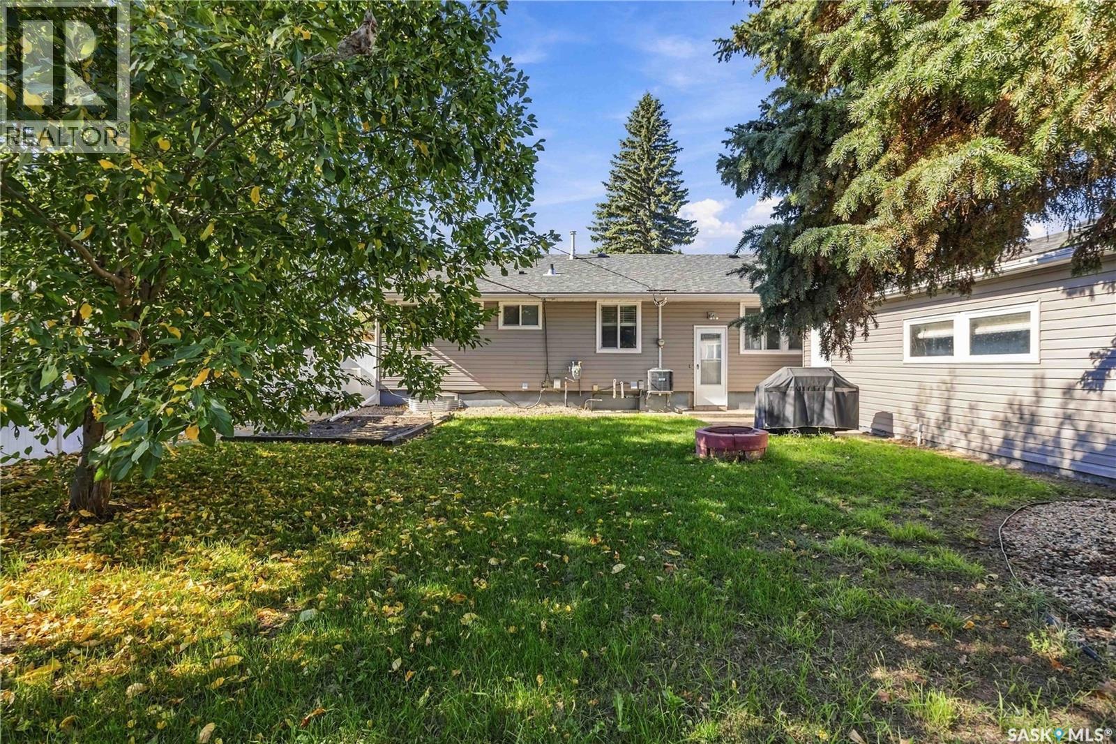 2301 William Avenue, Saskatoon, Saskatchewan  S7J 1A7 - Photo 32 - SK049671
