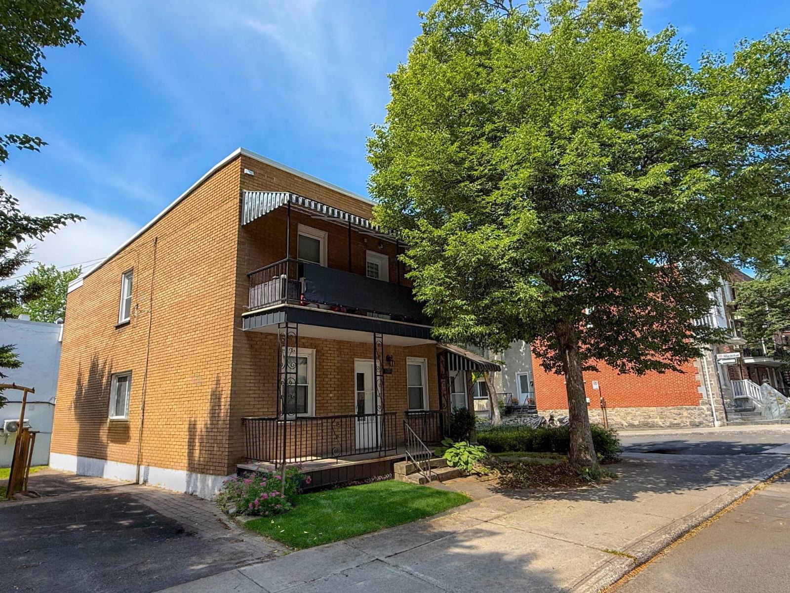 5346-5348 Av. Decelles Montréal (Côte-des-Neiges/Notre-Dame-de-Grâce) Quebec Canada H3T1V8 3