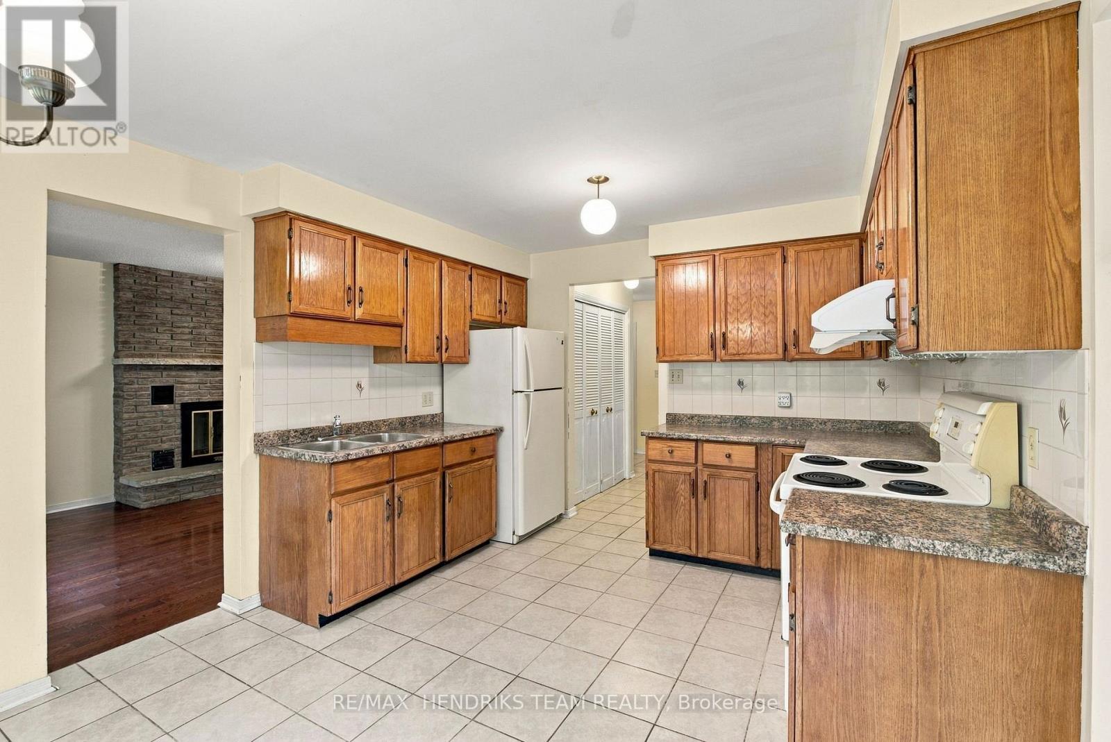 17 Farmington Drive, St. Catharines, Ontario  L2S 3E8 - Photo 10 - X13839200