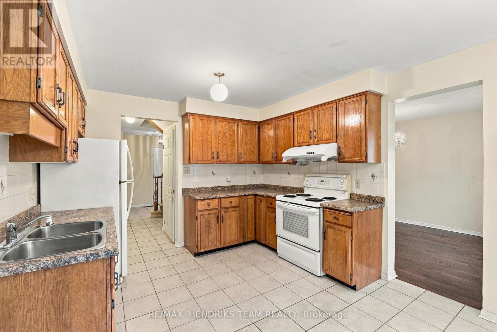 17 Farmington Drive, St. Catharines, Ontario  L2S 3E8 - Photo 11 - X13839200