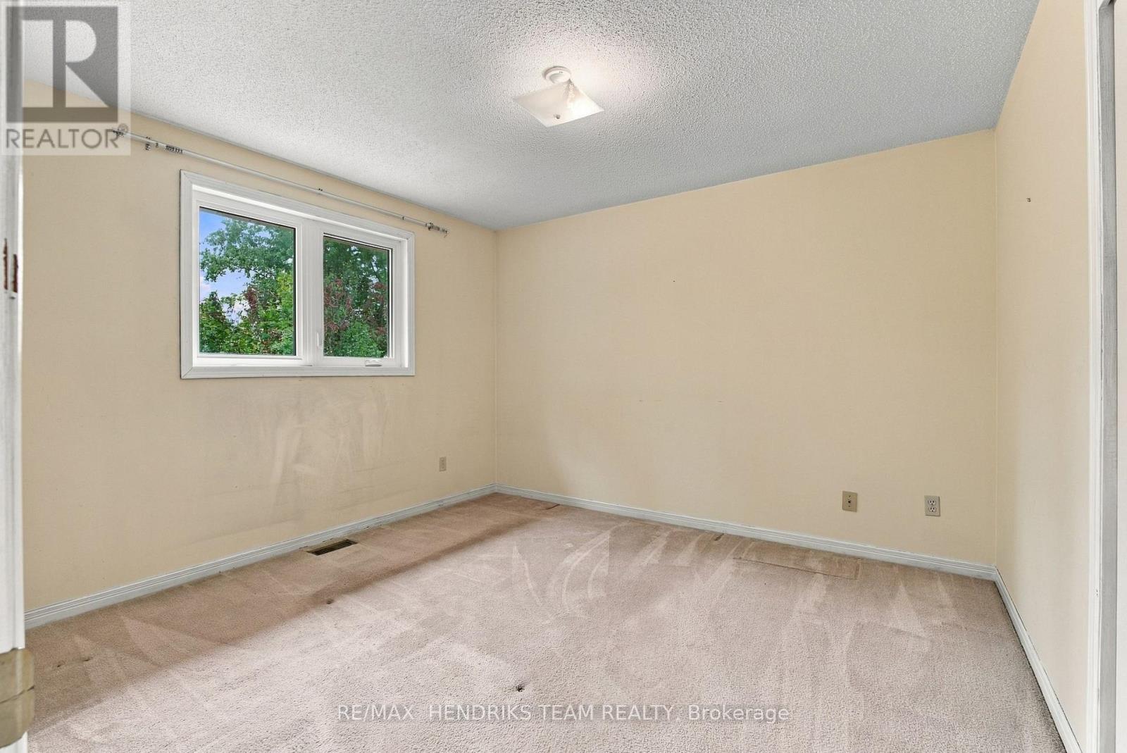 17 Farmington Drive, St. Catharines, Ontario  L2S 3E8 - Photo 27 - X13839200
