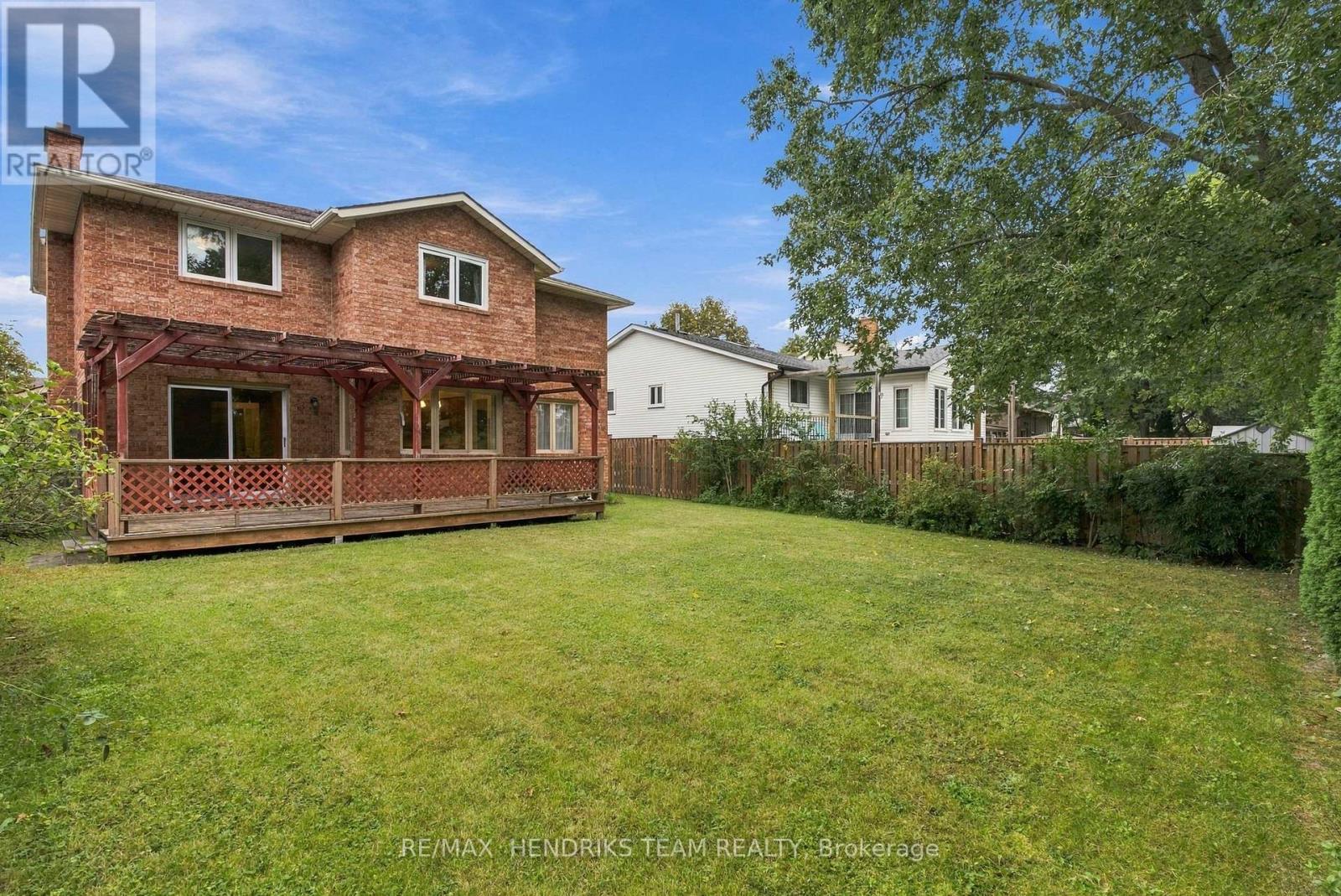 17 Farmington Drive, St. Catharines, Ontario  L2S 3E8 - Photo 33 - X13839200
