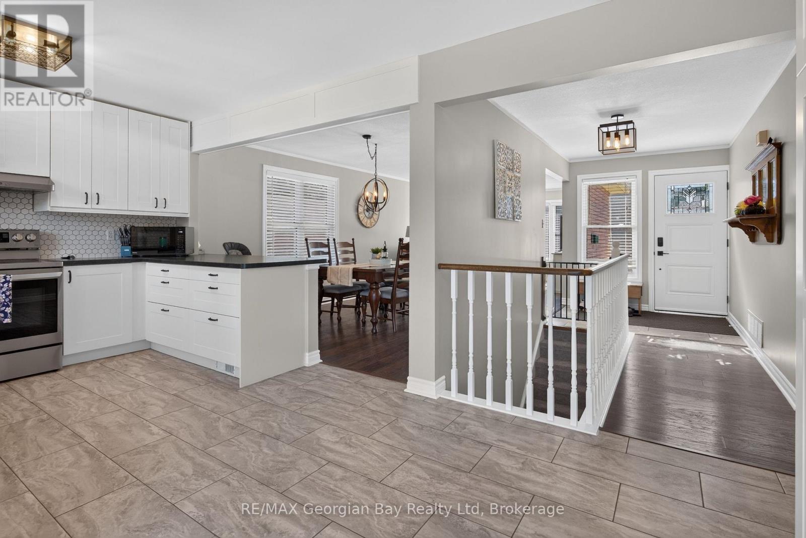 988 Victoria Street, Midland, Ontario  L4R 5C5 - Photo 12 - S13838966