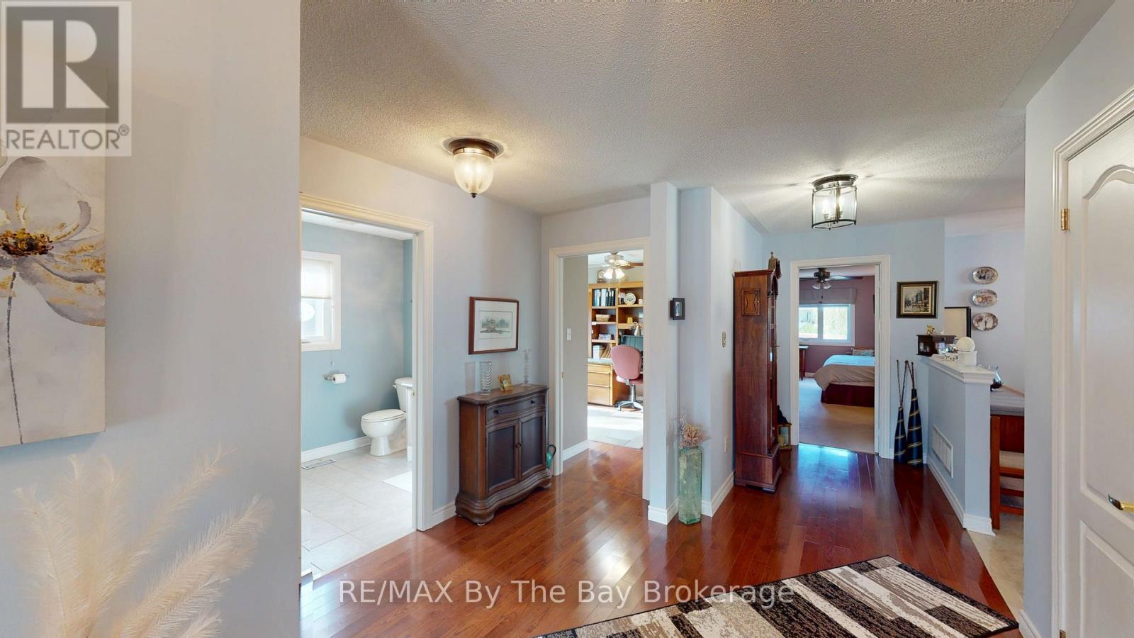 8 Middleport Drive, Wasaga Beach, Ontario L9Z 3C1 - Photo 13 - S13838978