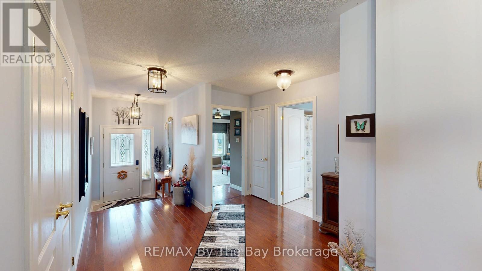 8 Middleport Drive, Wasaga Beach, Ontario L9Z 3C1 - Photo 14 - S13838978