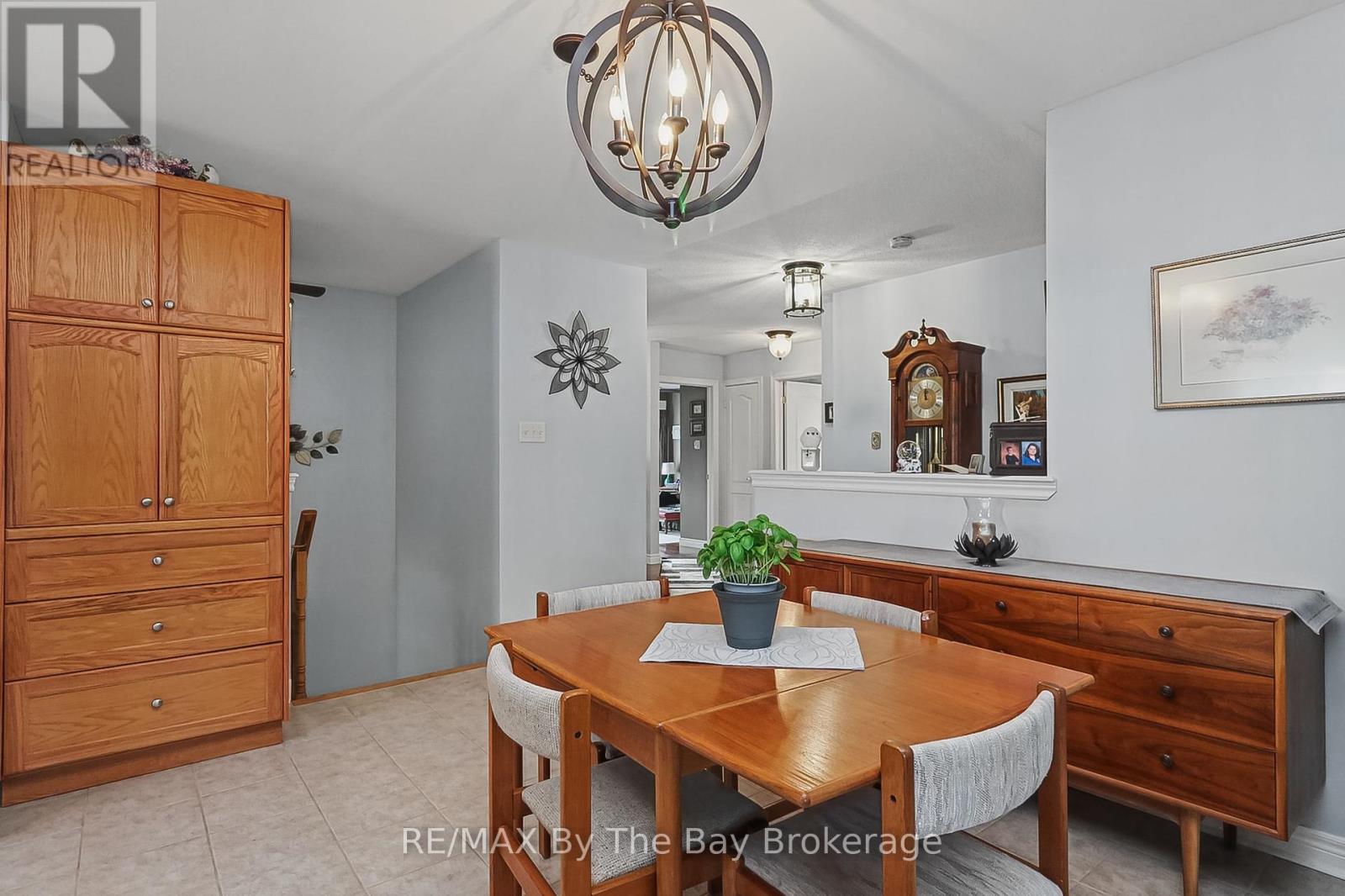 8 Middleport Drive, Wasaga Beach, Ontario L9Z 3C1 - Photo 27 - S13838978