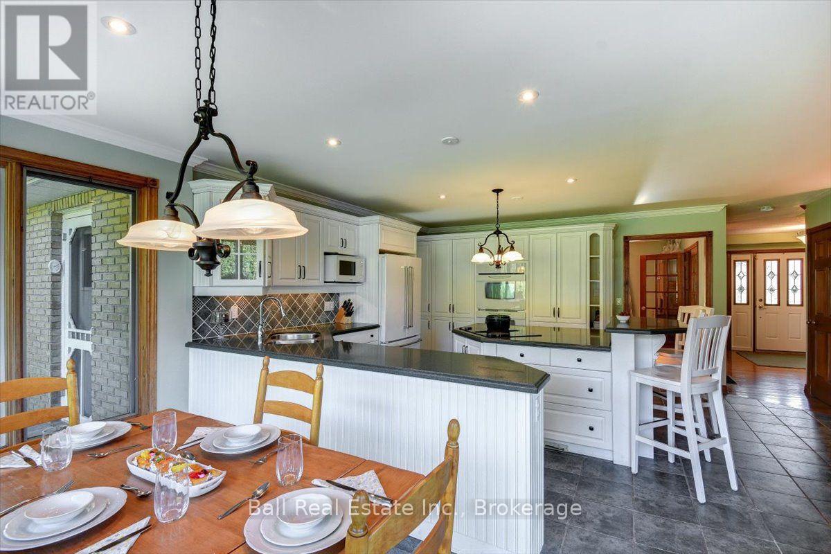 19 Castle Harbour Drive E, Scugog, Ontario  L9L 1P4 - Photo 10 - E13838938