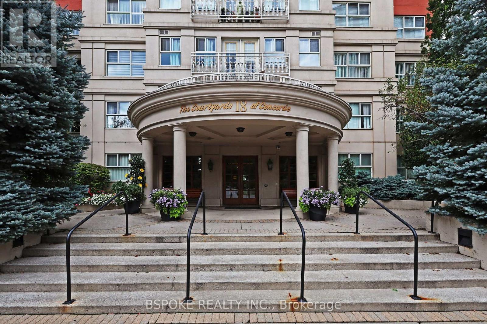 Lc11 - 18 Concorde Place, Toronto, Ontario  M3C 3T9 - Photo 3 - C13838896
